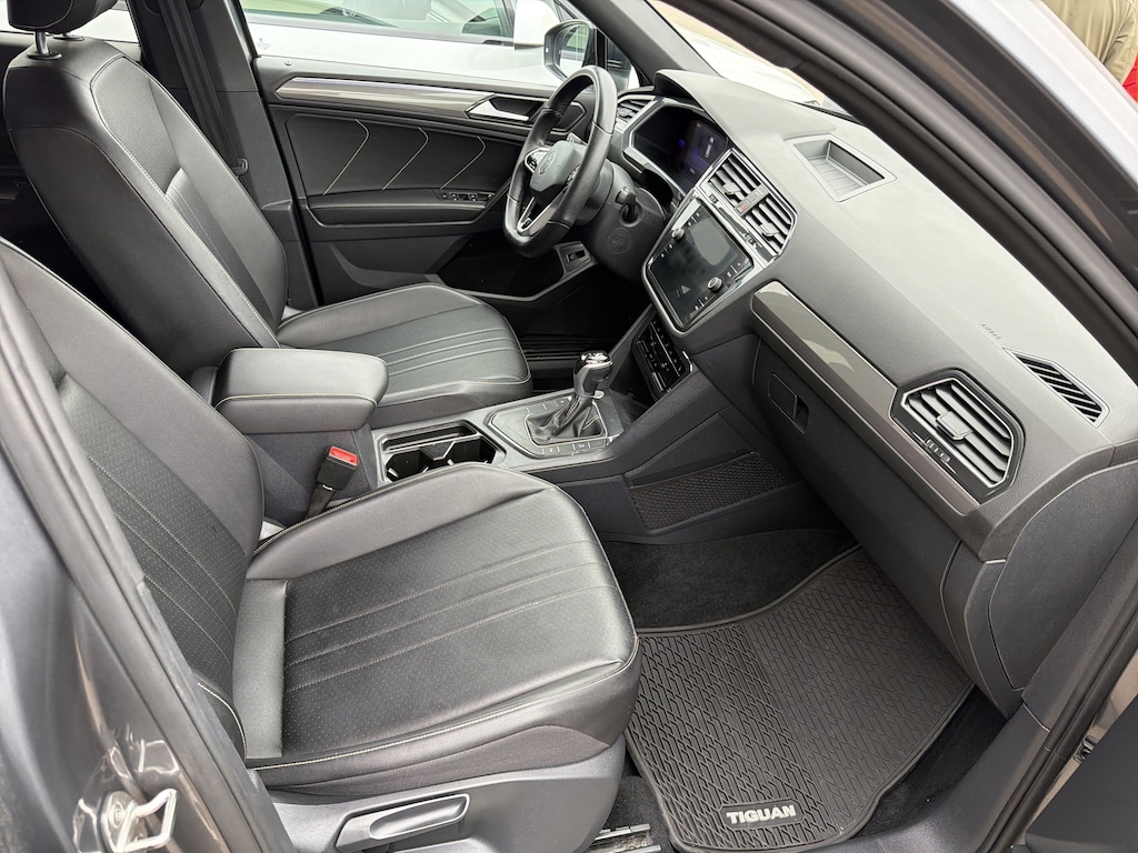 Used 2022 Volkswagen Tiguan SE R-Line Black SUV
