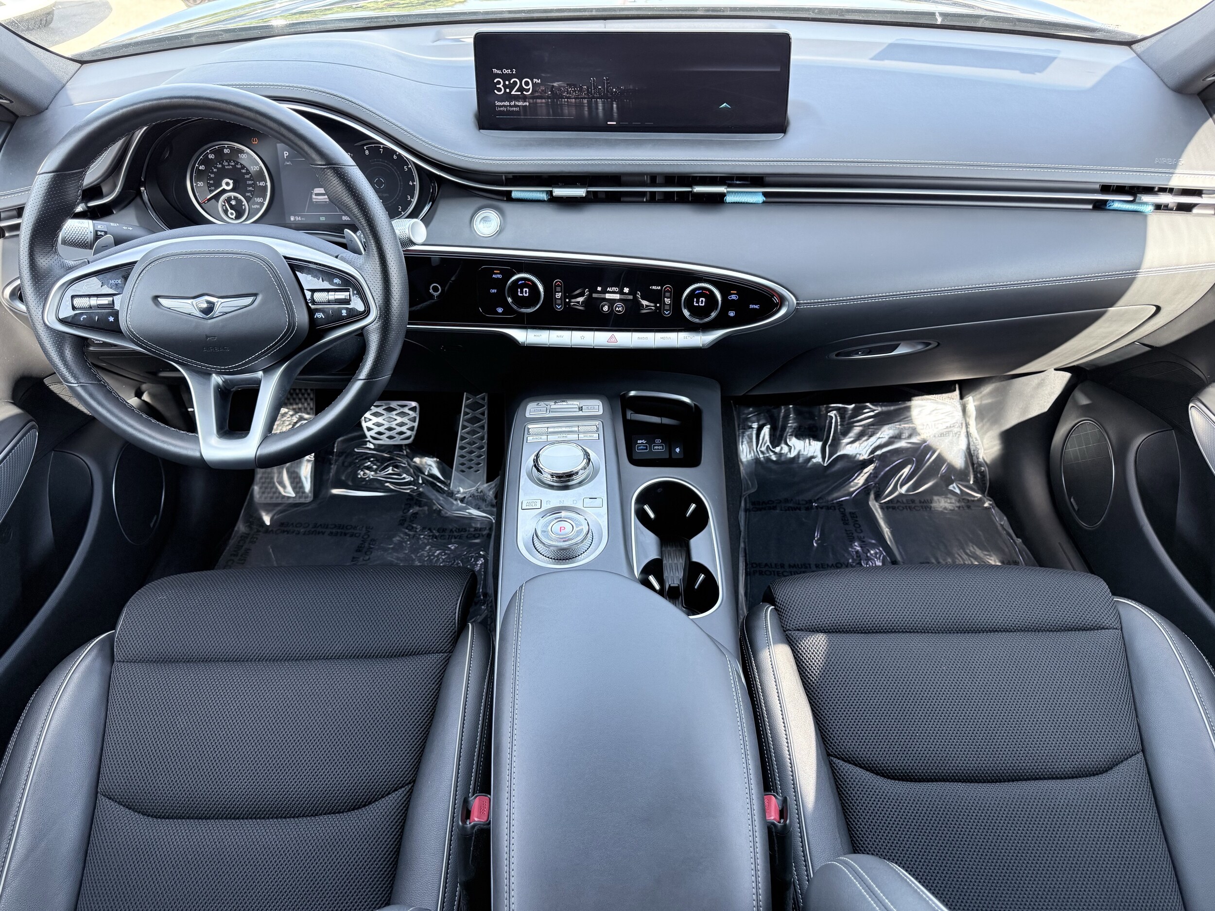 2022 Genesis GV70 2.5T photo 2