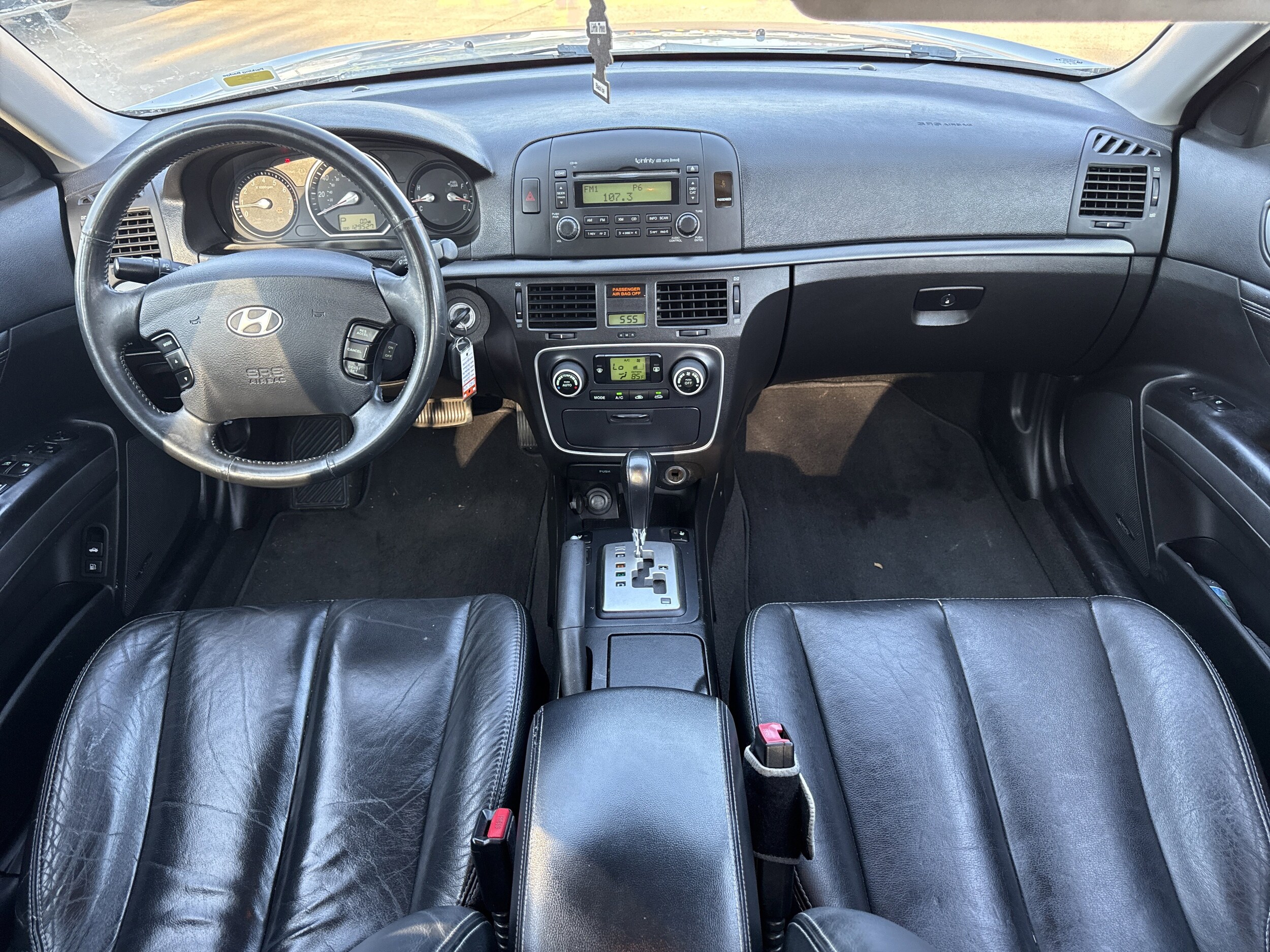 2008 Hyundai Sonata SE photo 2