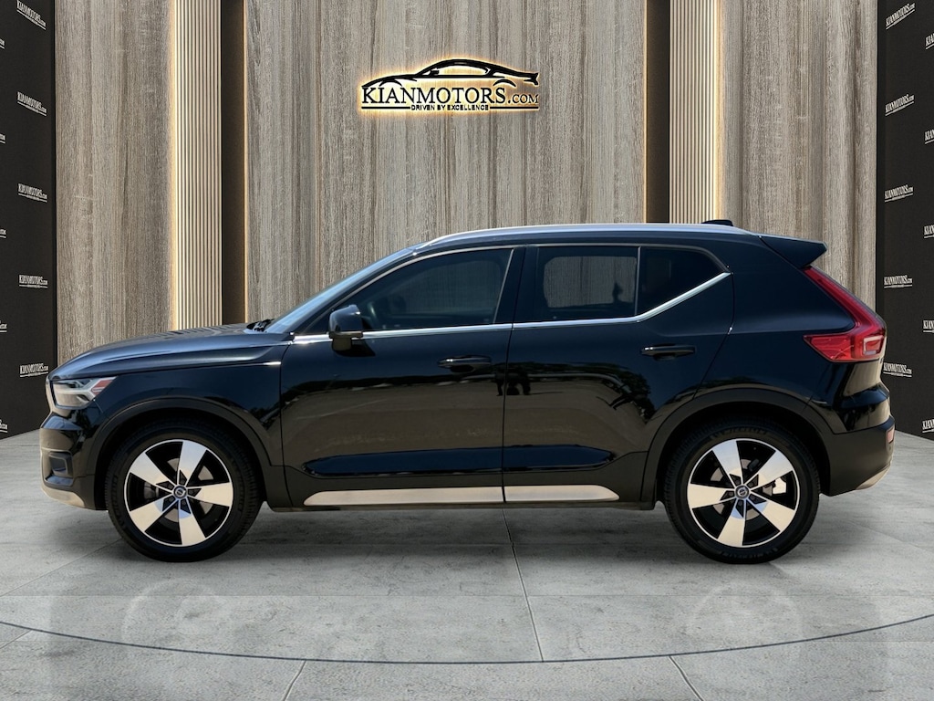 Used 2021 Volvo XC40 Inscription SUV