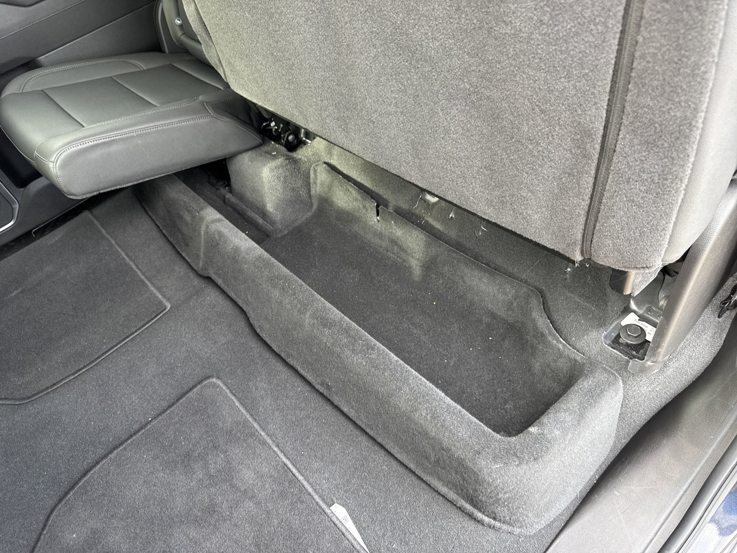2025 GMC Sierra 1500 SLT - Photo 23