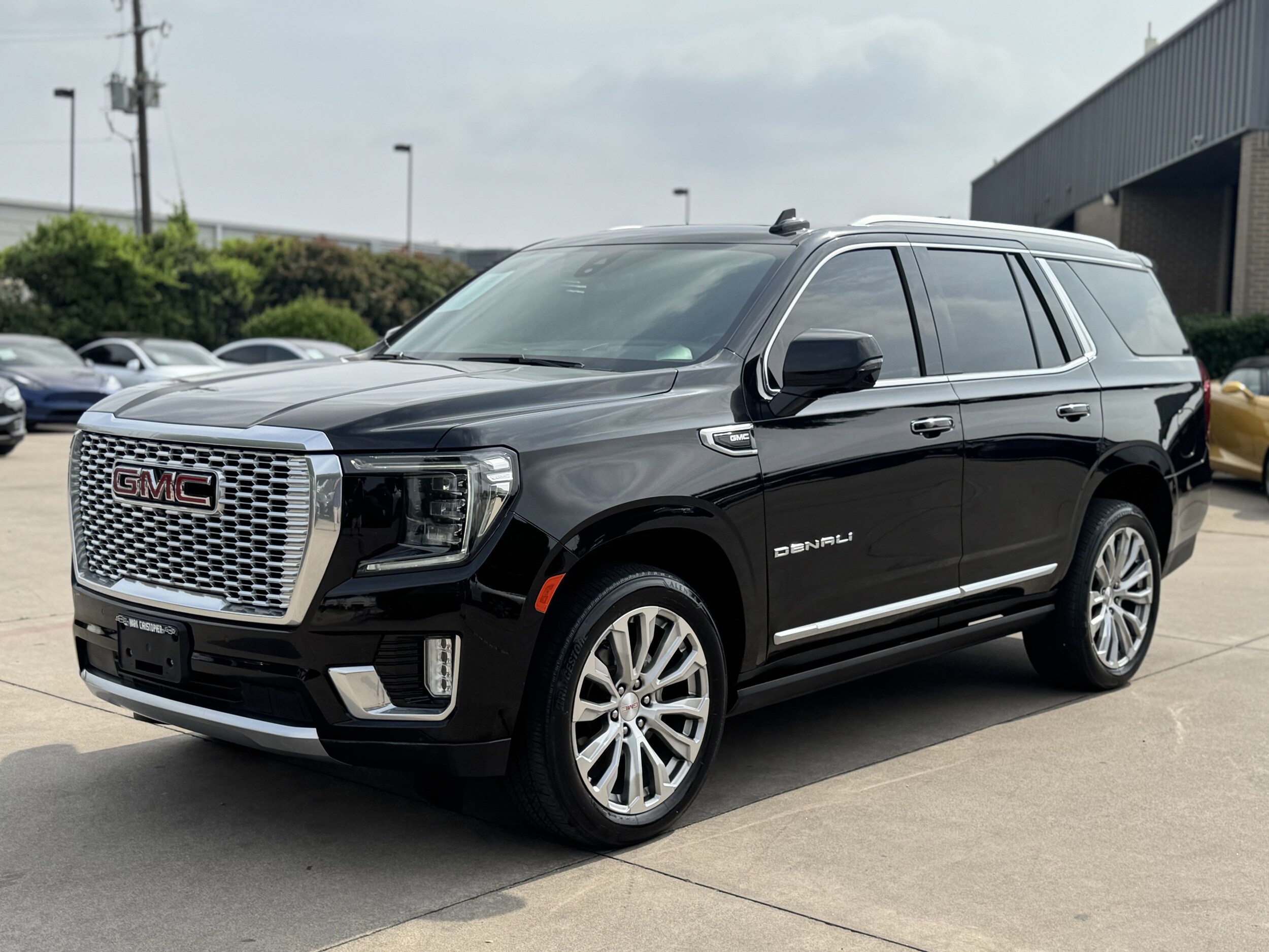 2022 Gmc Yukon Denali photo 2