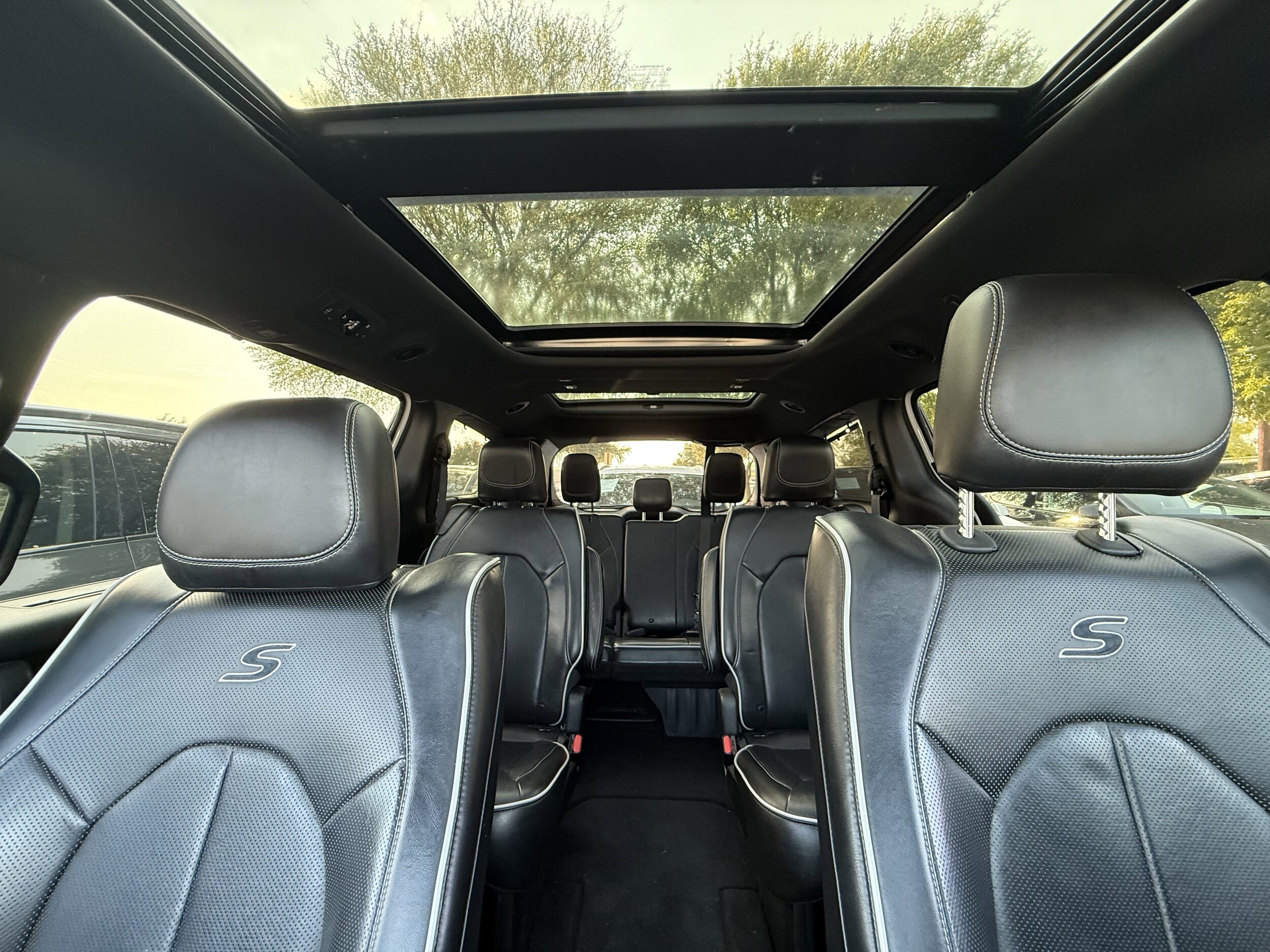 2018 Chrysler Pacifica Limited photo 4