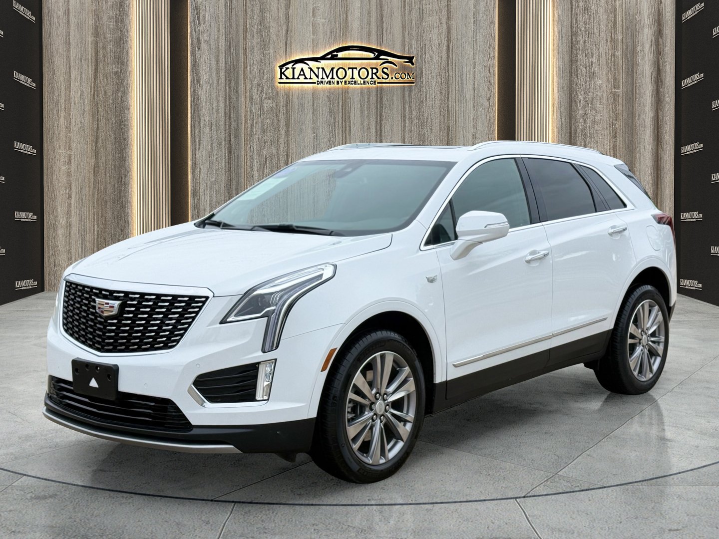 Used 2024 CADILLAC XT5 FWD Premium Luxury SUV