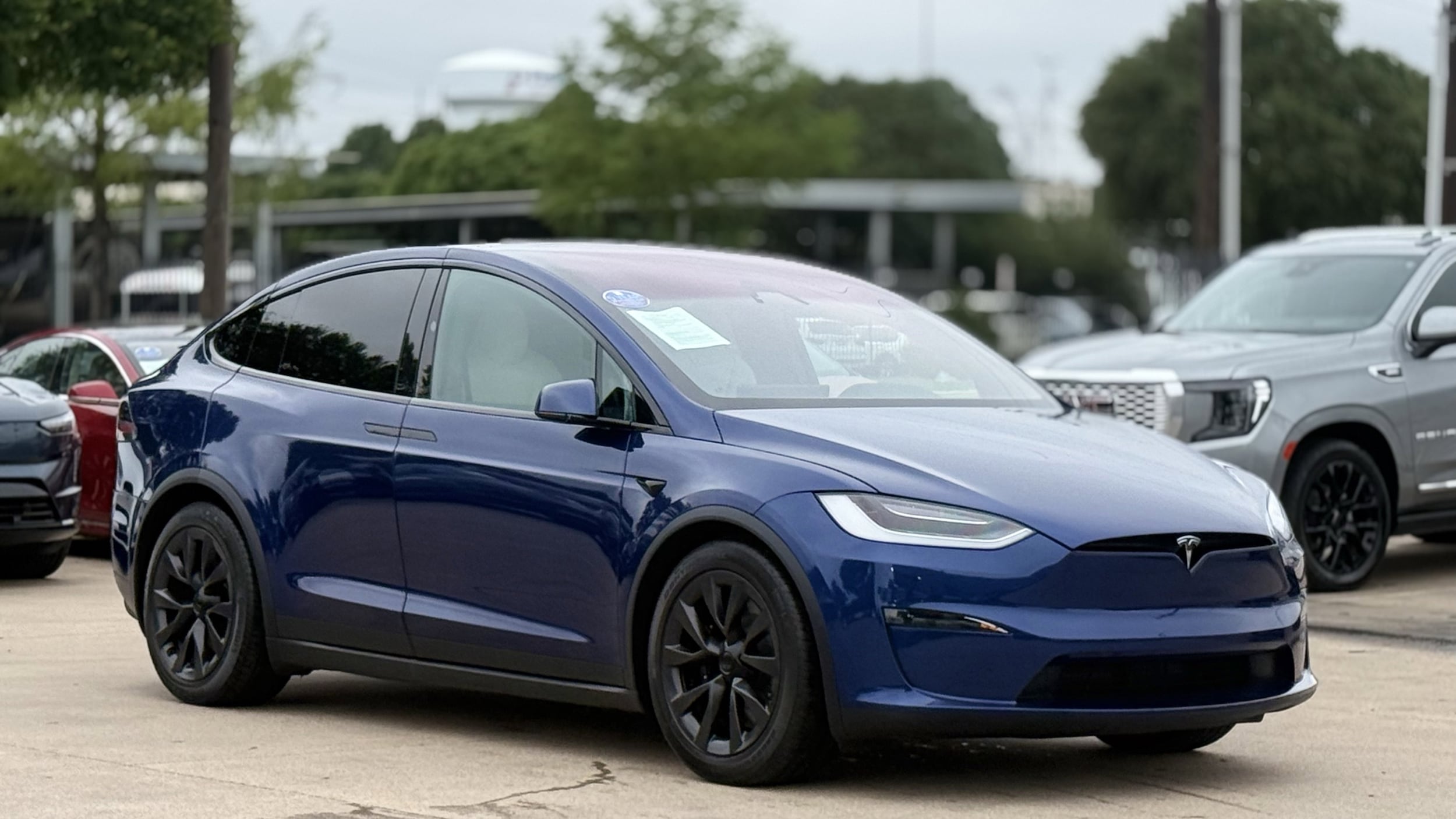 2023 Tesla Model X Long Range's photo