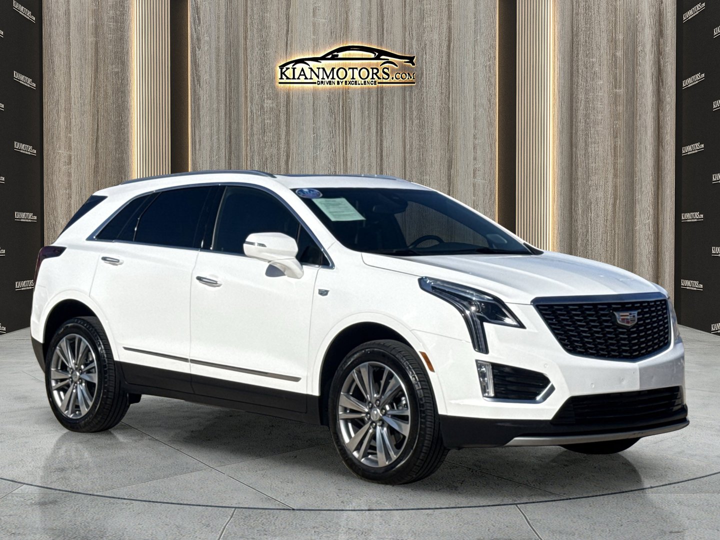 2025 Cadillac XT5 FWD Premium Luxury's photo