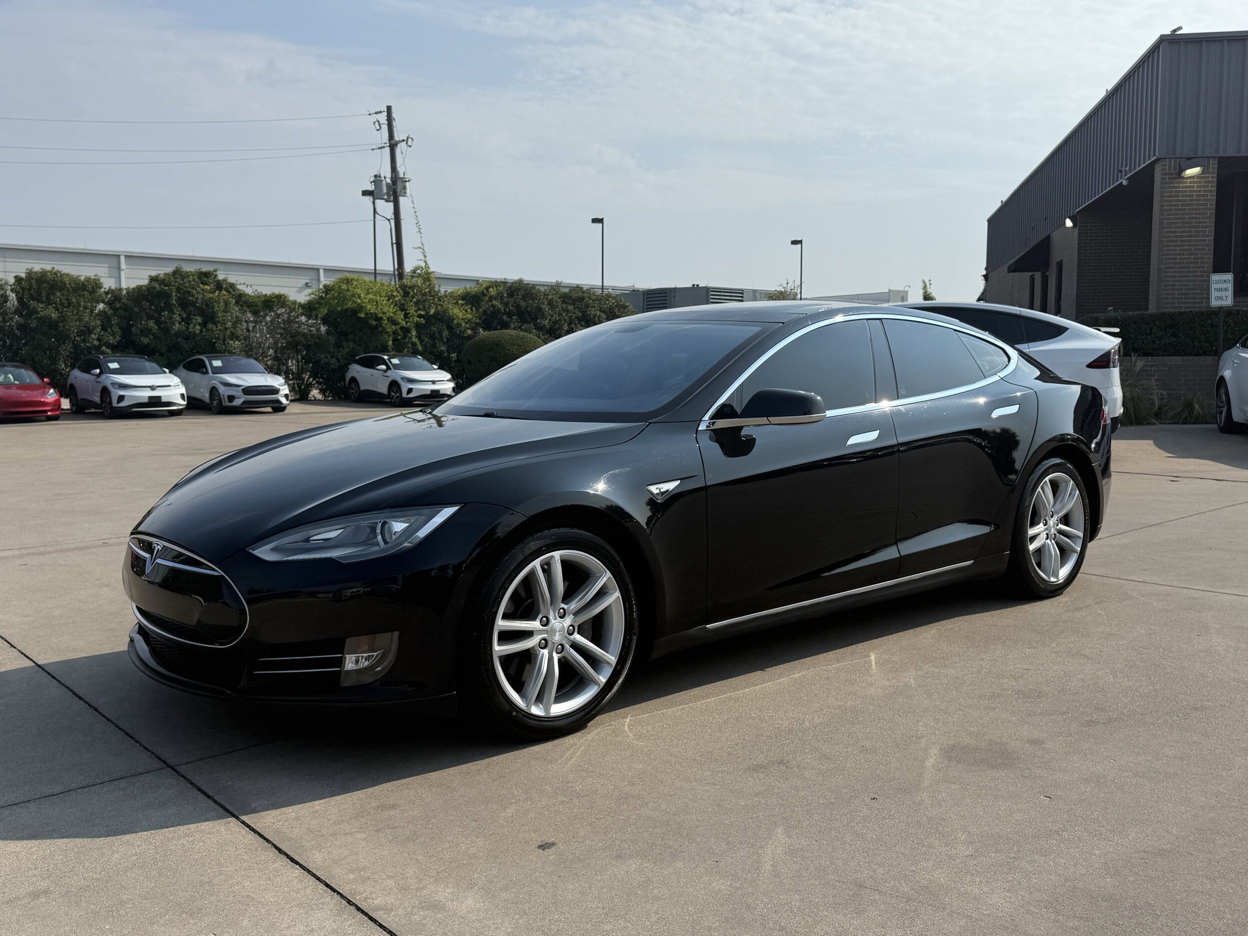2013 Tesla Model S photo 2