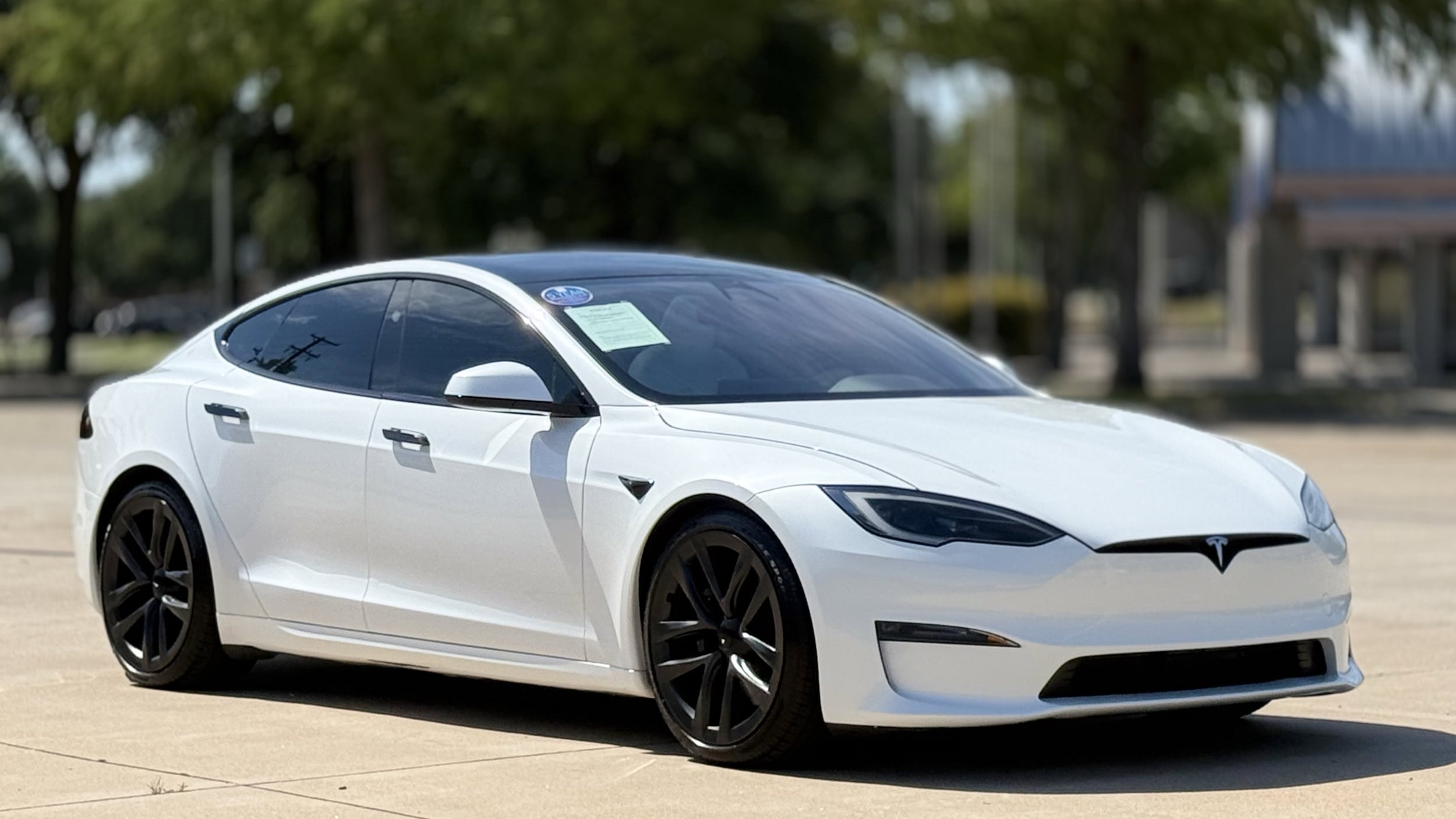 2023 Tesla Model S Standard Range's photo