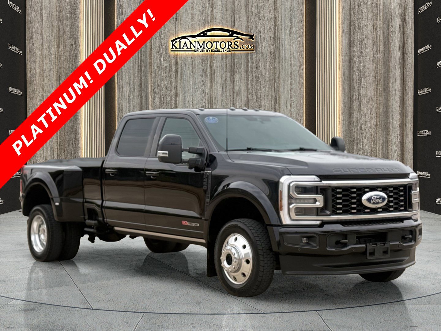 2025 Ford F-450 Platinum 4x4 Crew Cab 8' Box DRW's photo