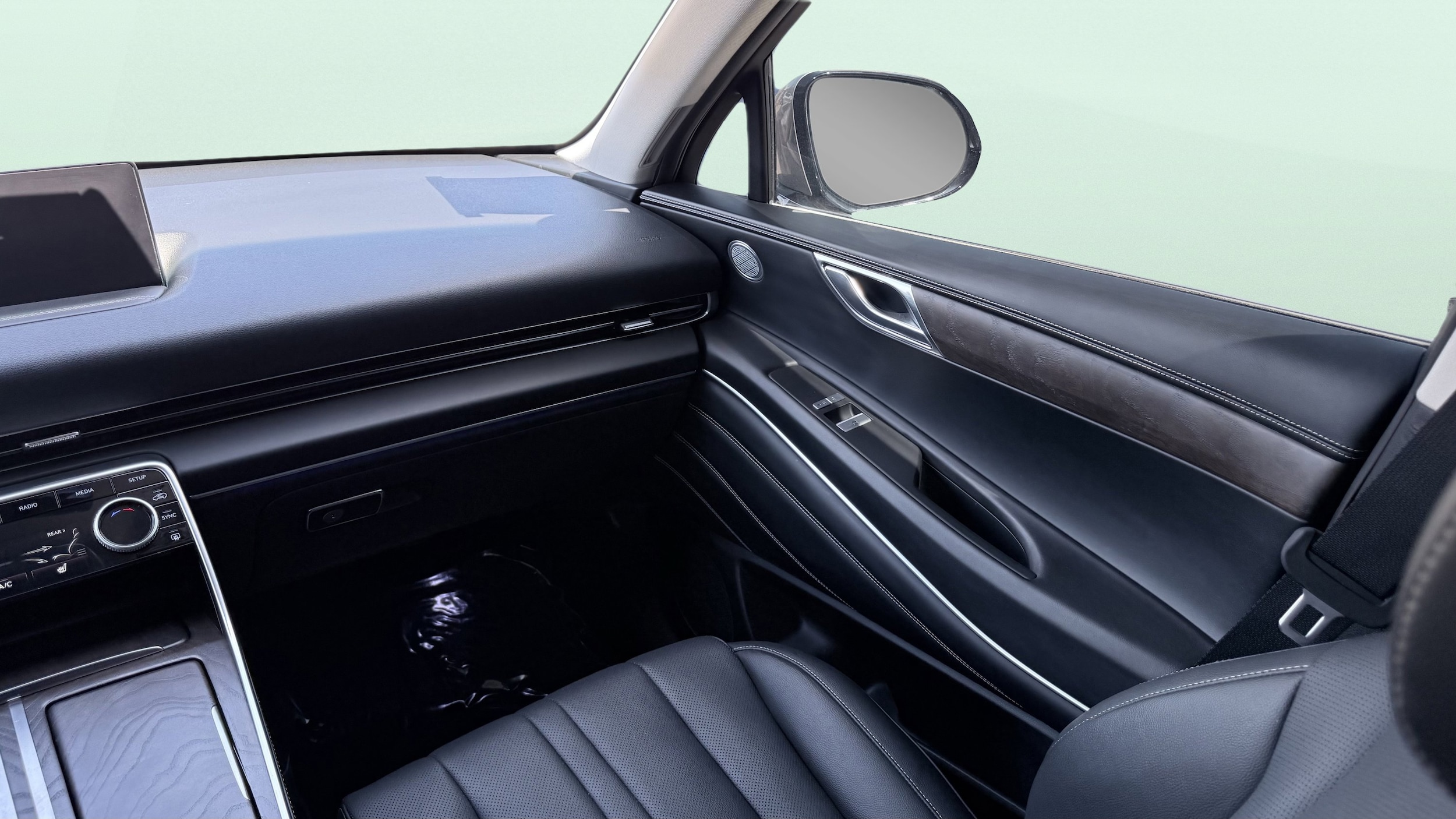 2024 GENESIS GV80 Standard - Photo 52