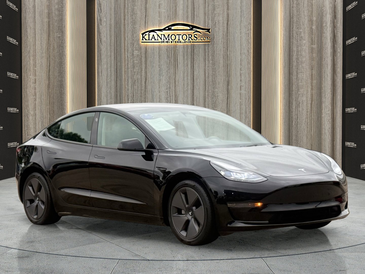2023 Tesla Model 3 -'s photo
