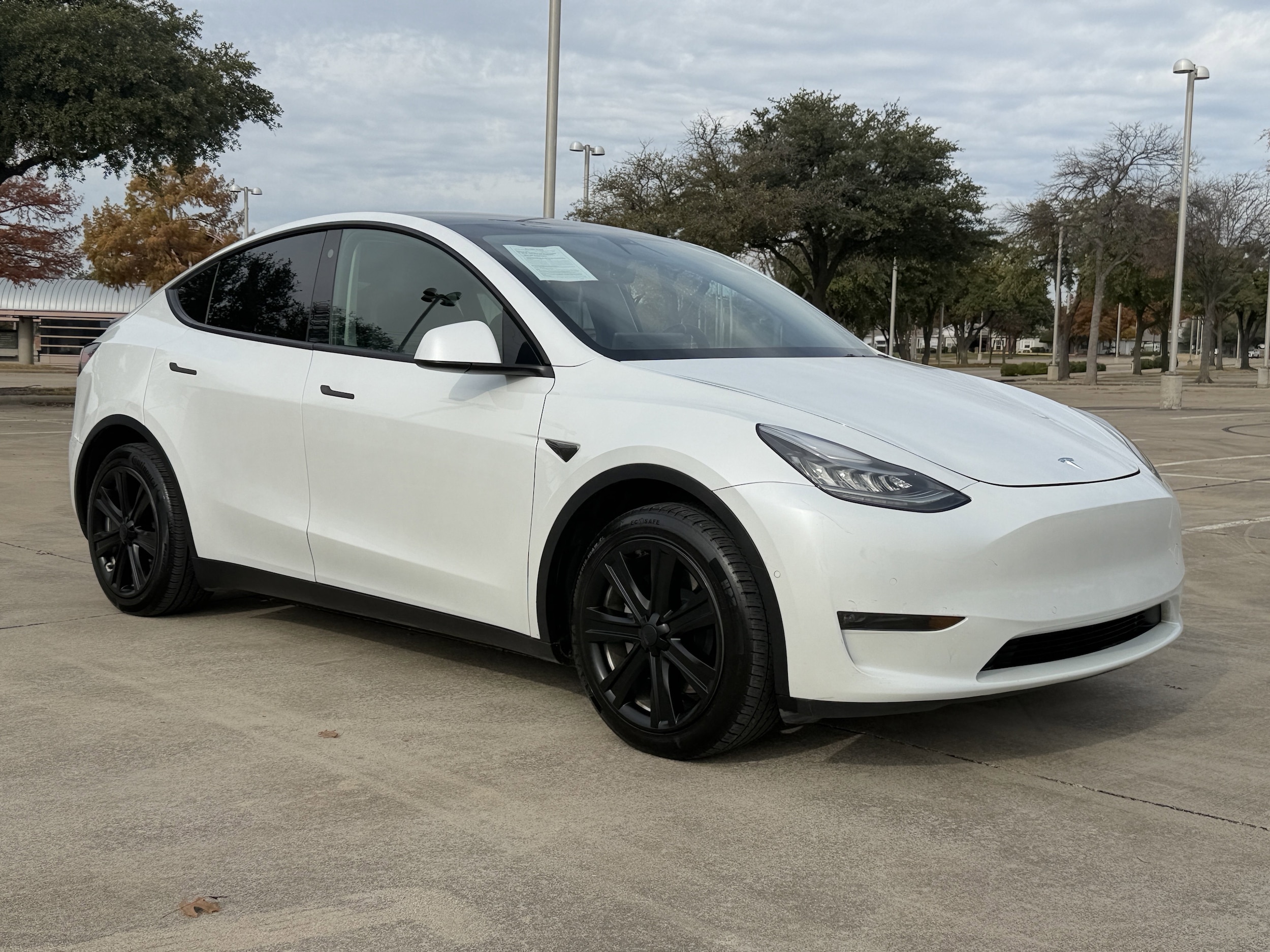 2021 Tesla Model Y Long Range's photo