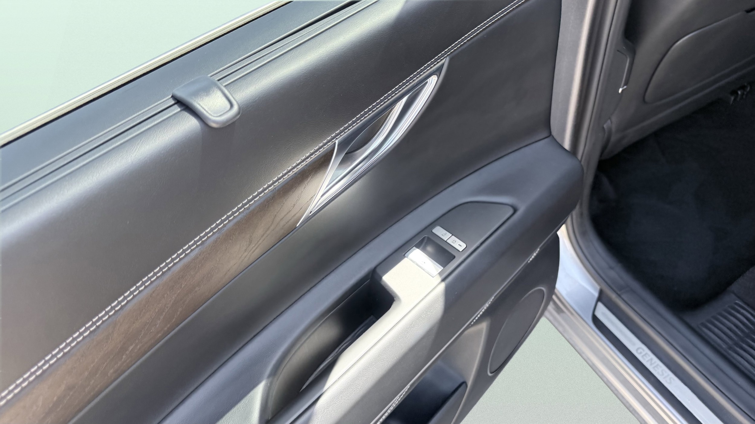 2024 GENESIS GV80 Standard - Photo 28