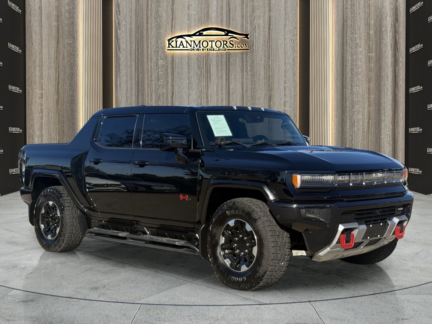 2024 GMC HUMMER EV 2X's photo