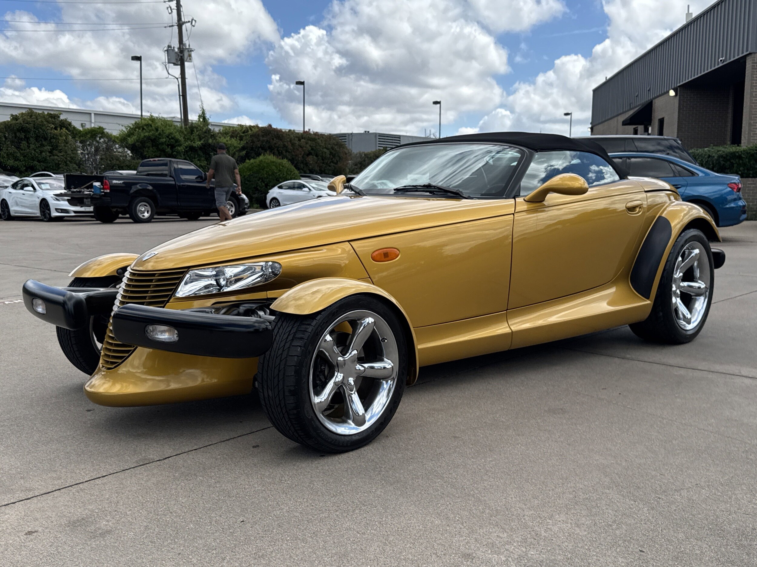 2002 Chrysler Prowler Base photo 2