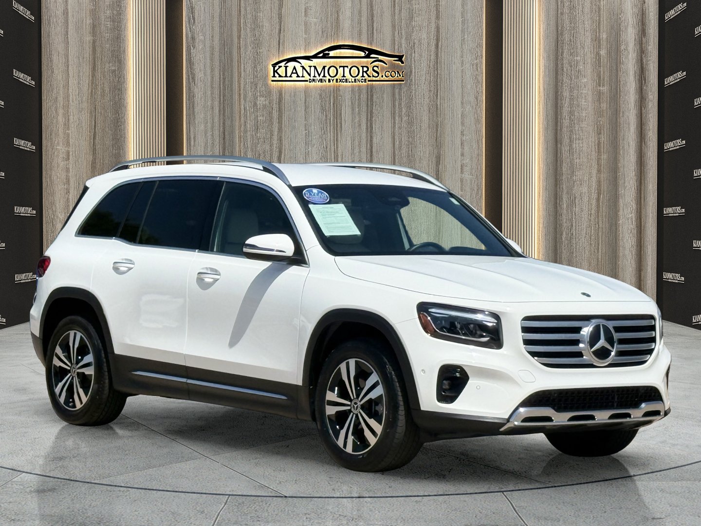 2025 Mercedes-Benz GLB