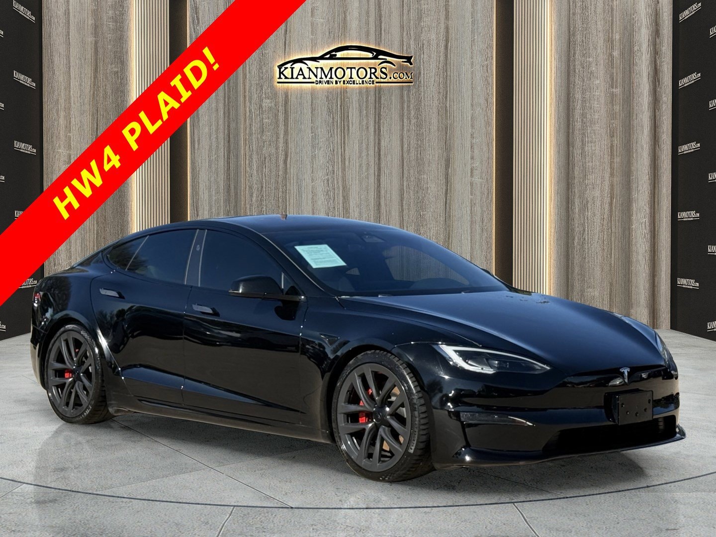 2023 Tesla Model S Plaid's photo