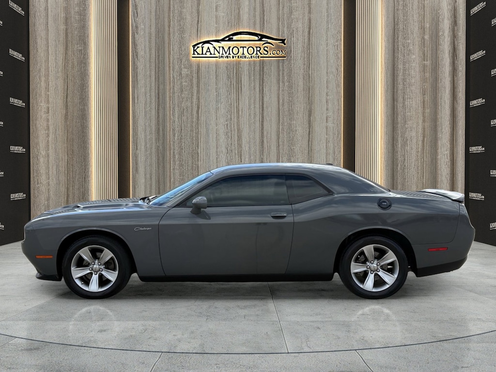 Used 2017 Dodge Challenger SXT Coupe