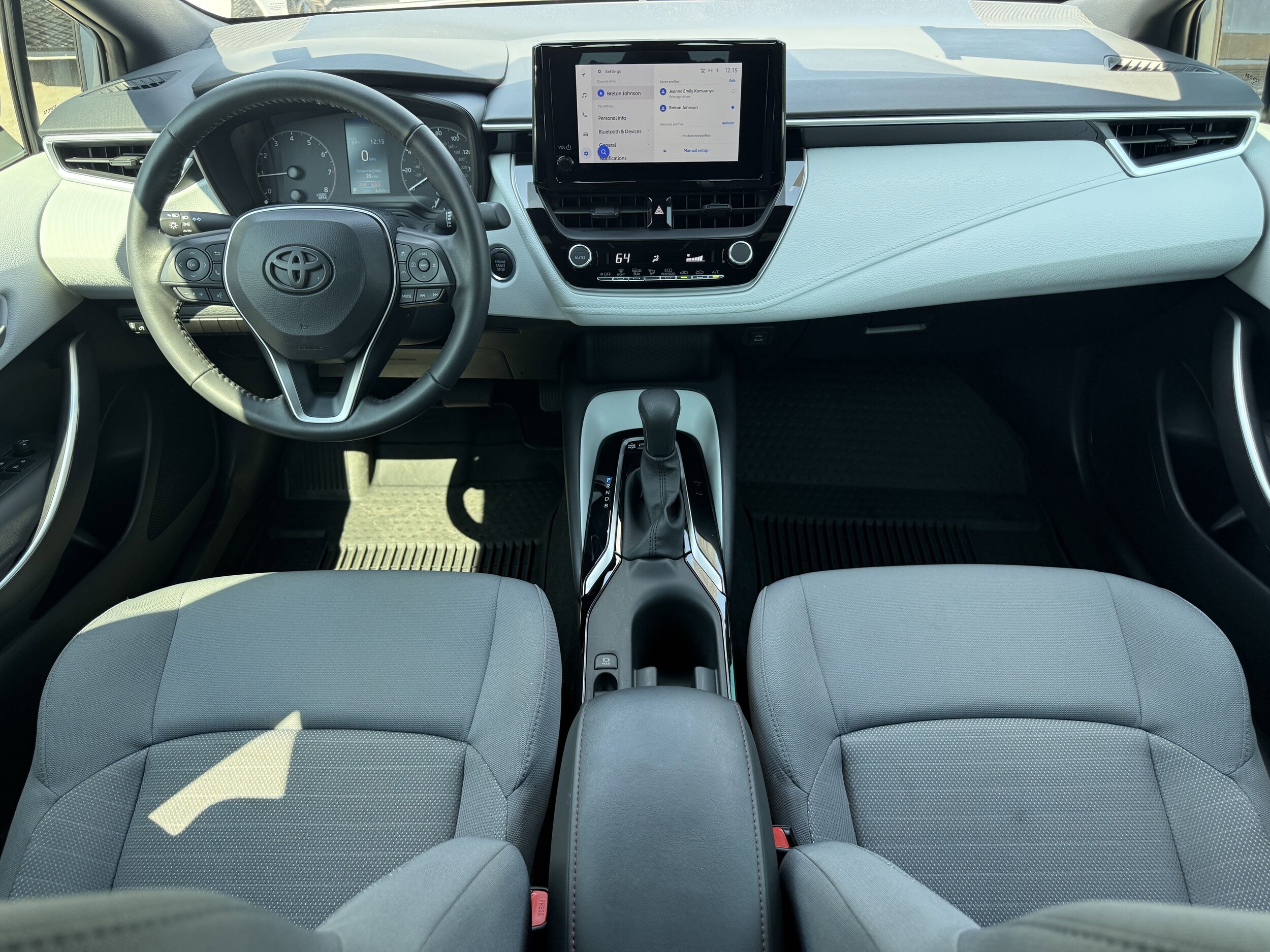 2024 Toyota Corolla SE photo 2