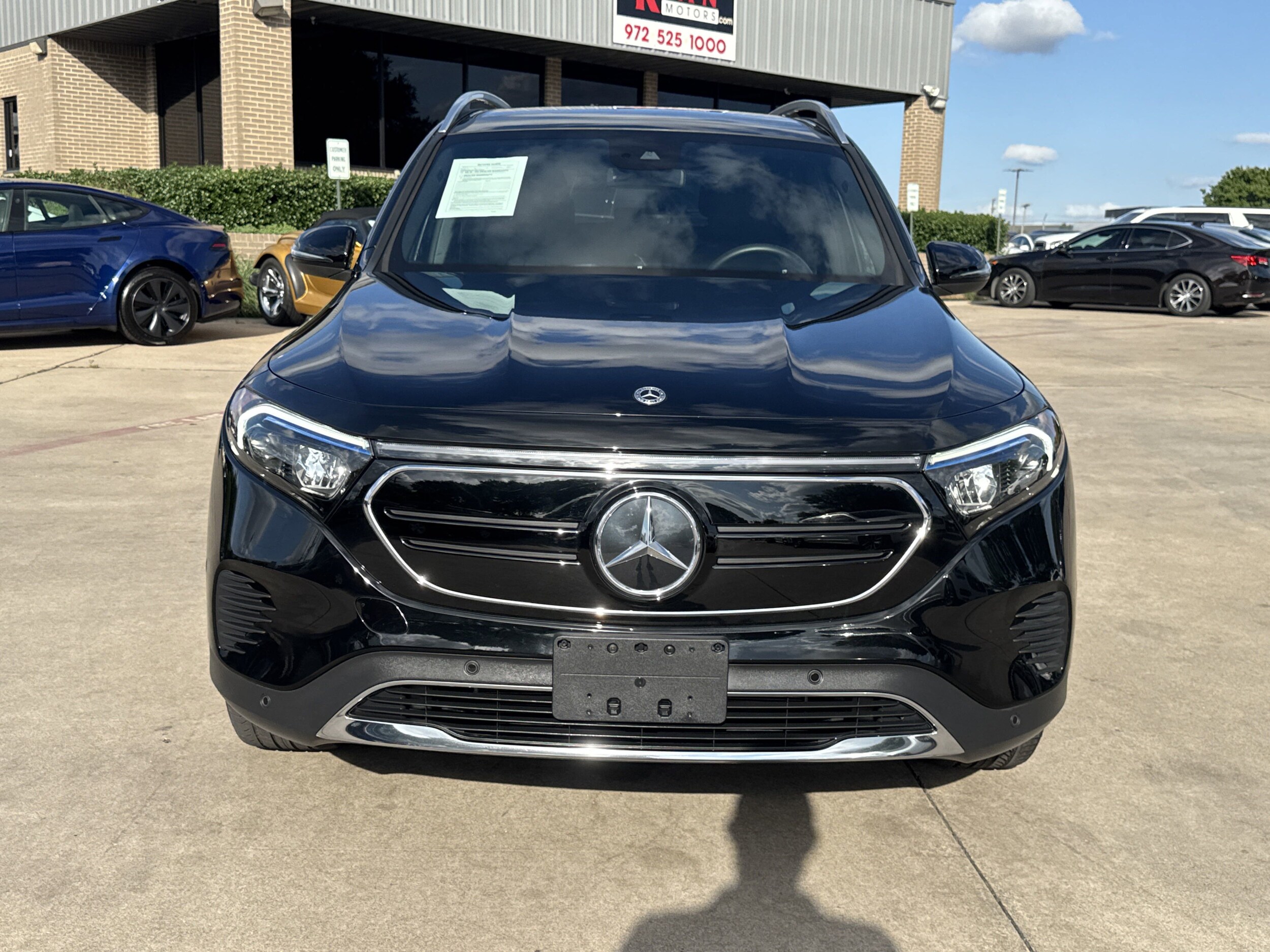 2023 Mercedes Benz EQB 350 4MATIC photo 2