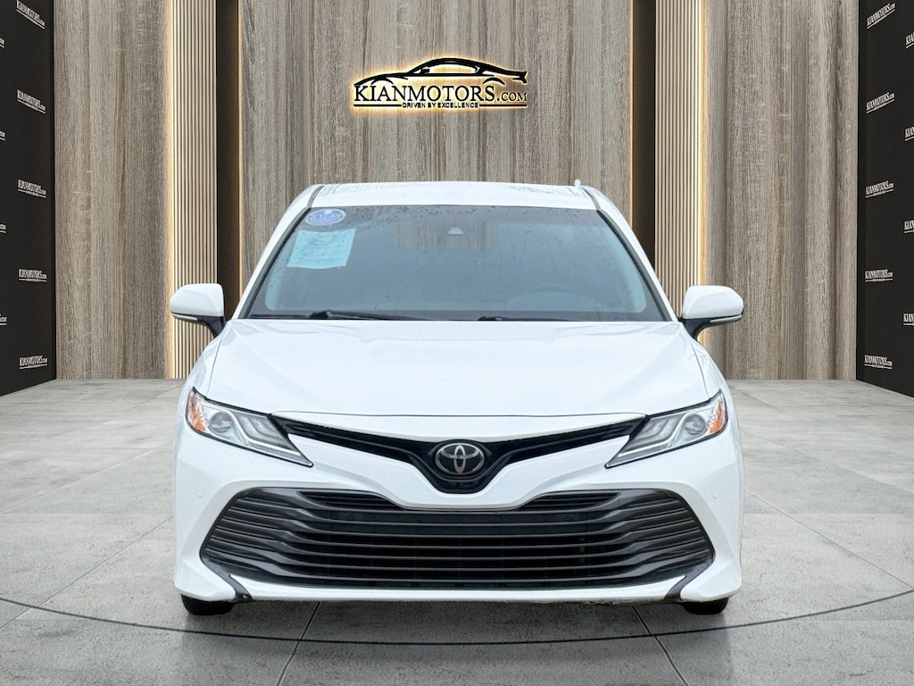 Used 2018 Toyota Camry XLE Sedan