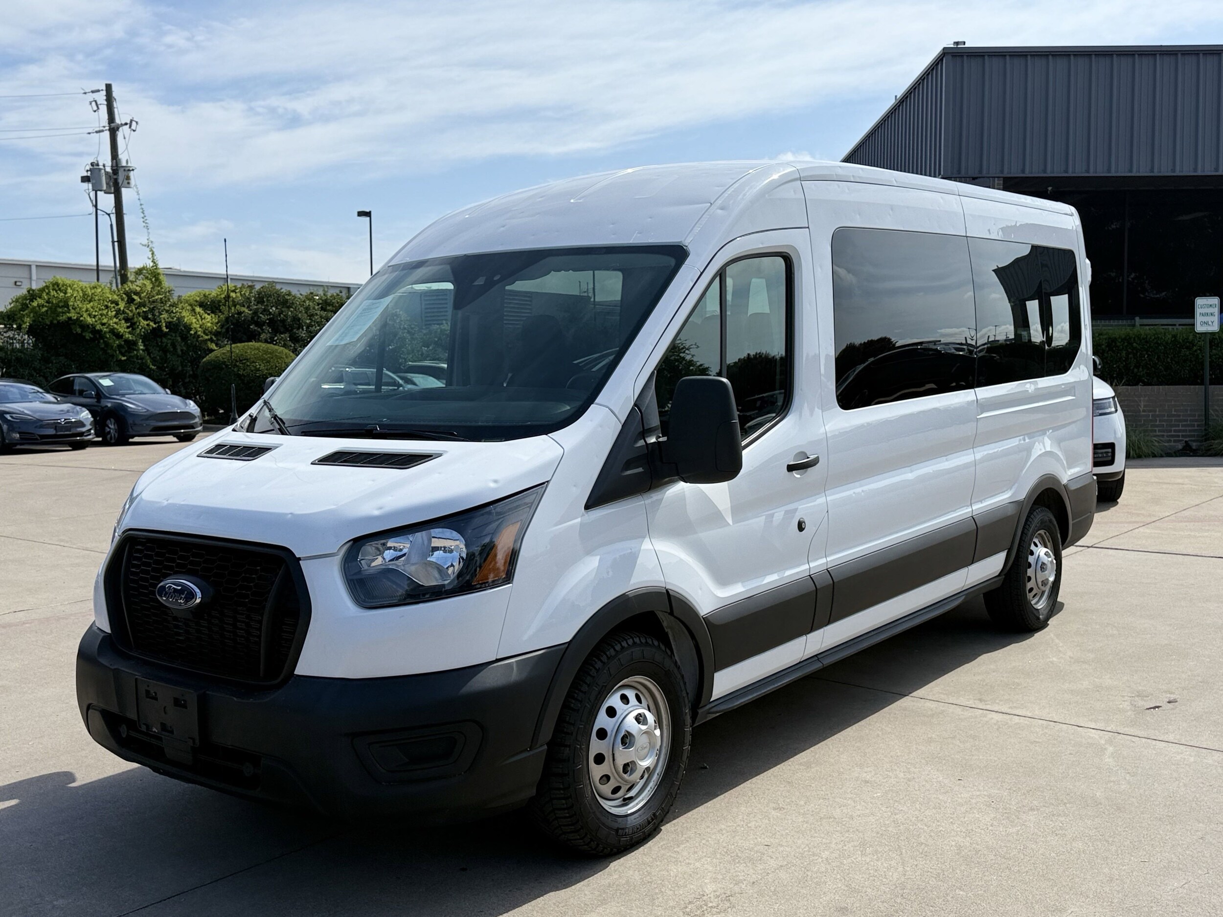 2023 Ford Transit photo 3
