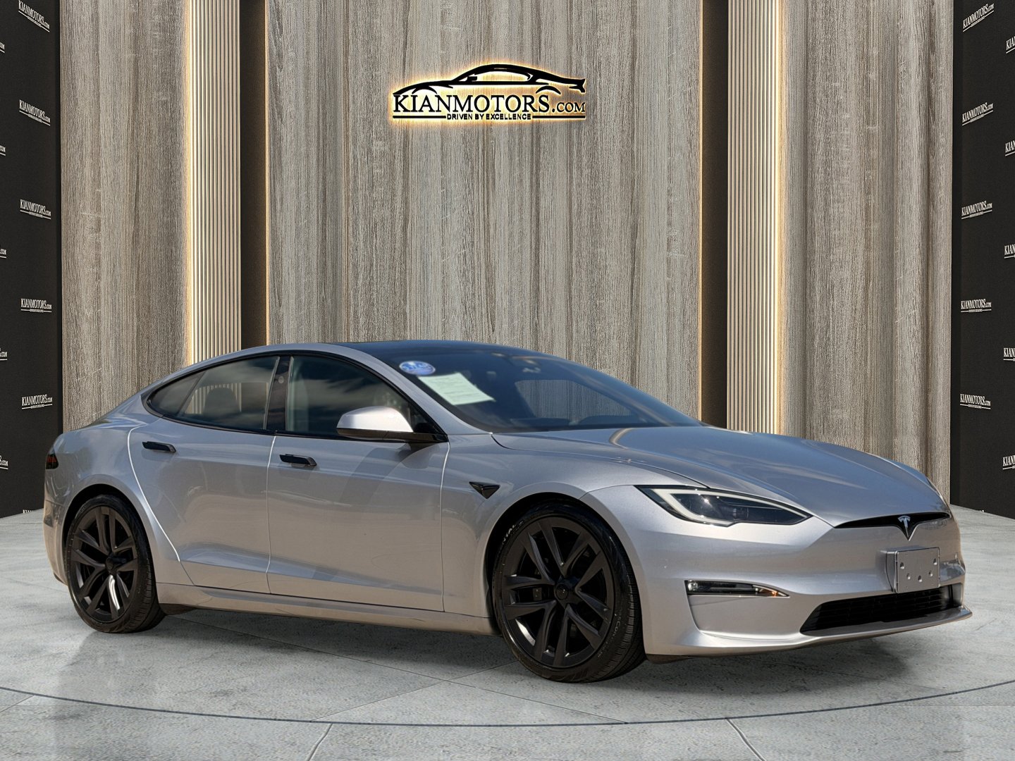 2024 Tesla Model S -'s photo