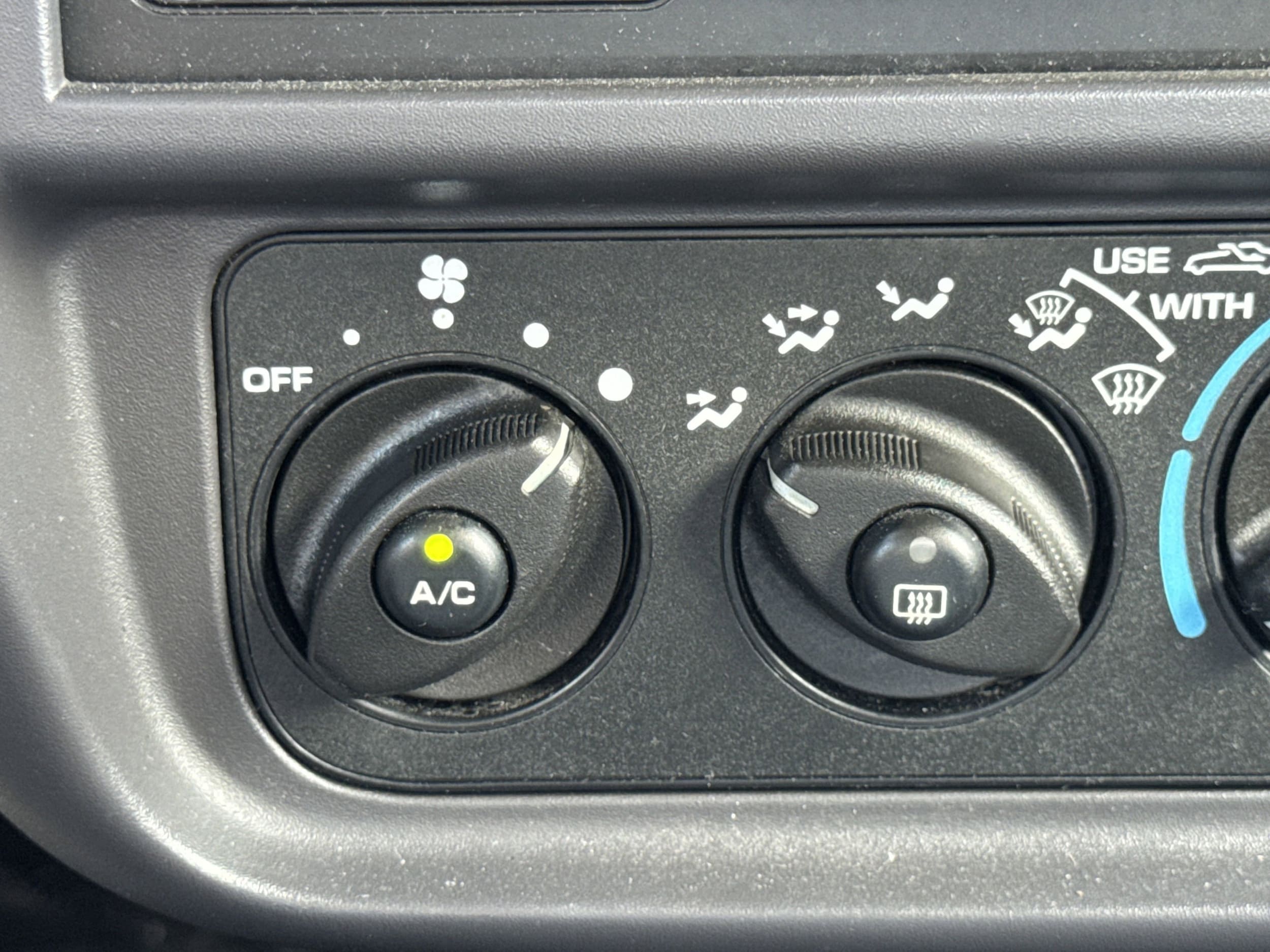 2002 Chrysler Prowler Base - Photo 72