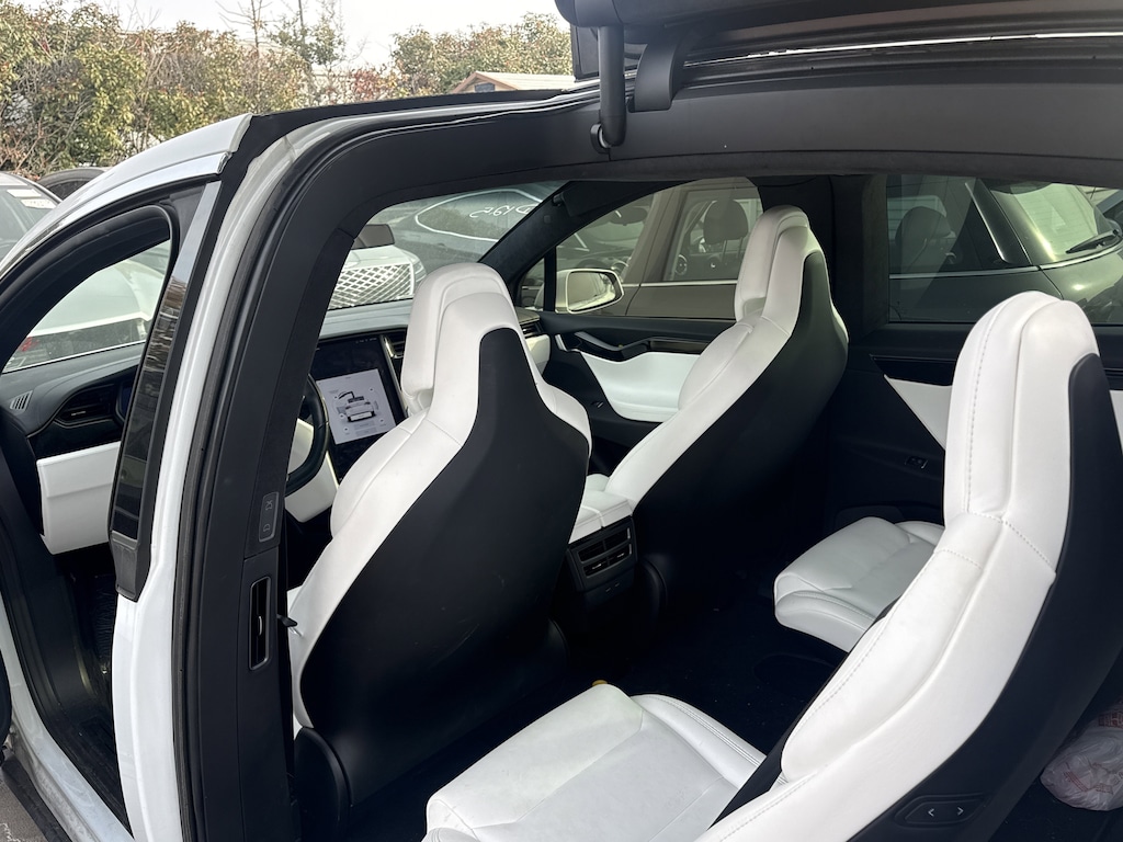 Used 2018 Tesla Model X 75D SUV