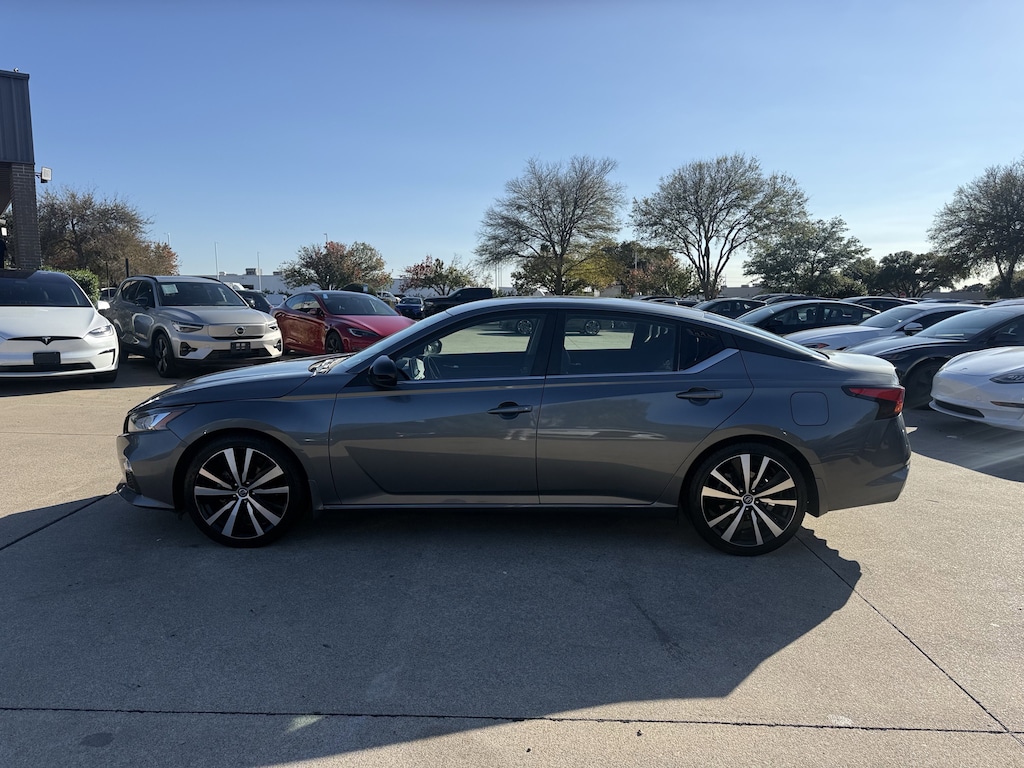 Used 2022 Nissan Altima 2.5 SR Sedan