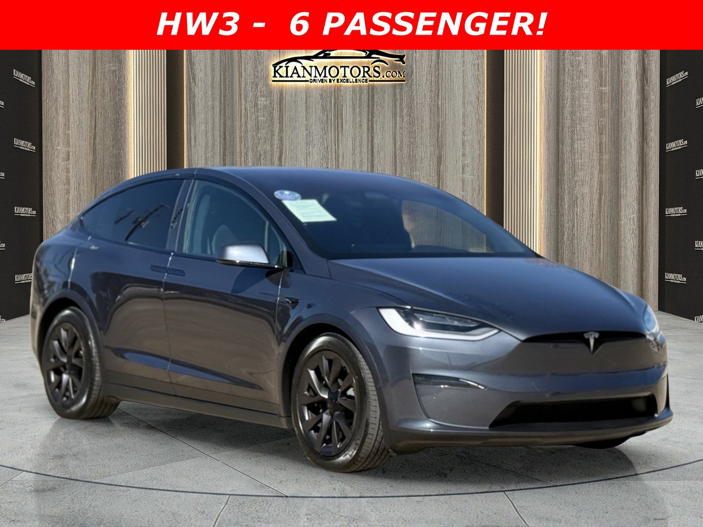 2023 Tesla Model X Long Range's photo