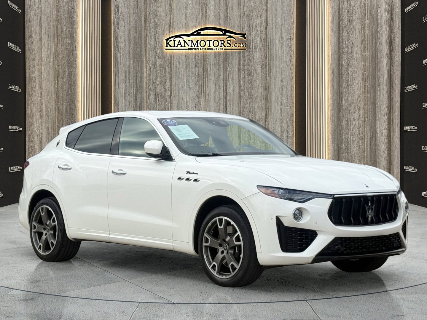 2023 Maserati Levante Modena's photo