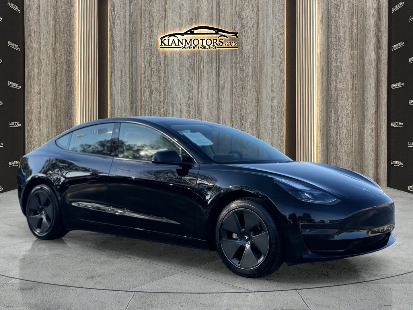 2023 Tesla Model 3 Base's photo