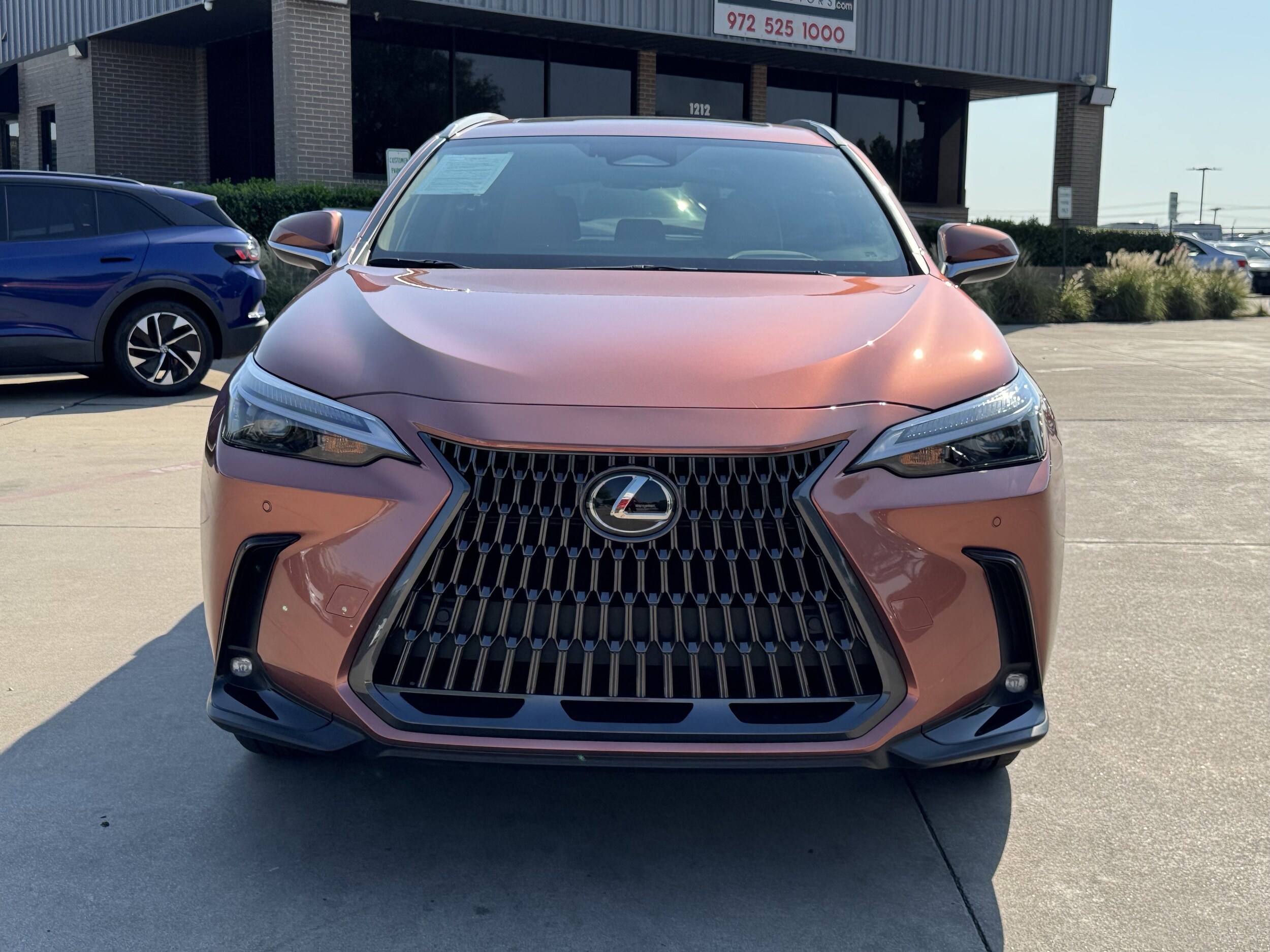 2025 Lexus NX 350h Premium photo 2