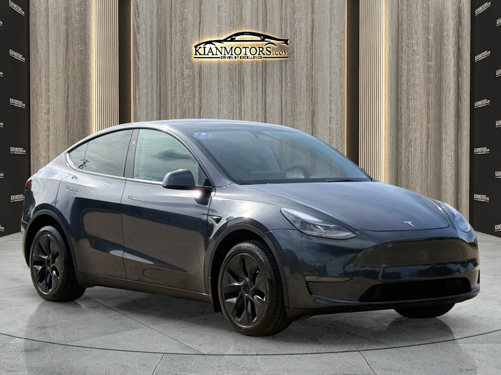 Used 2025 Tesla Model Y Long Range SUV