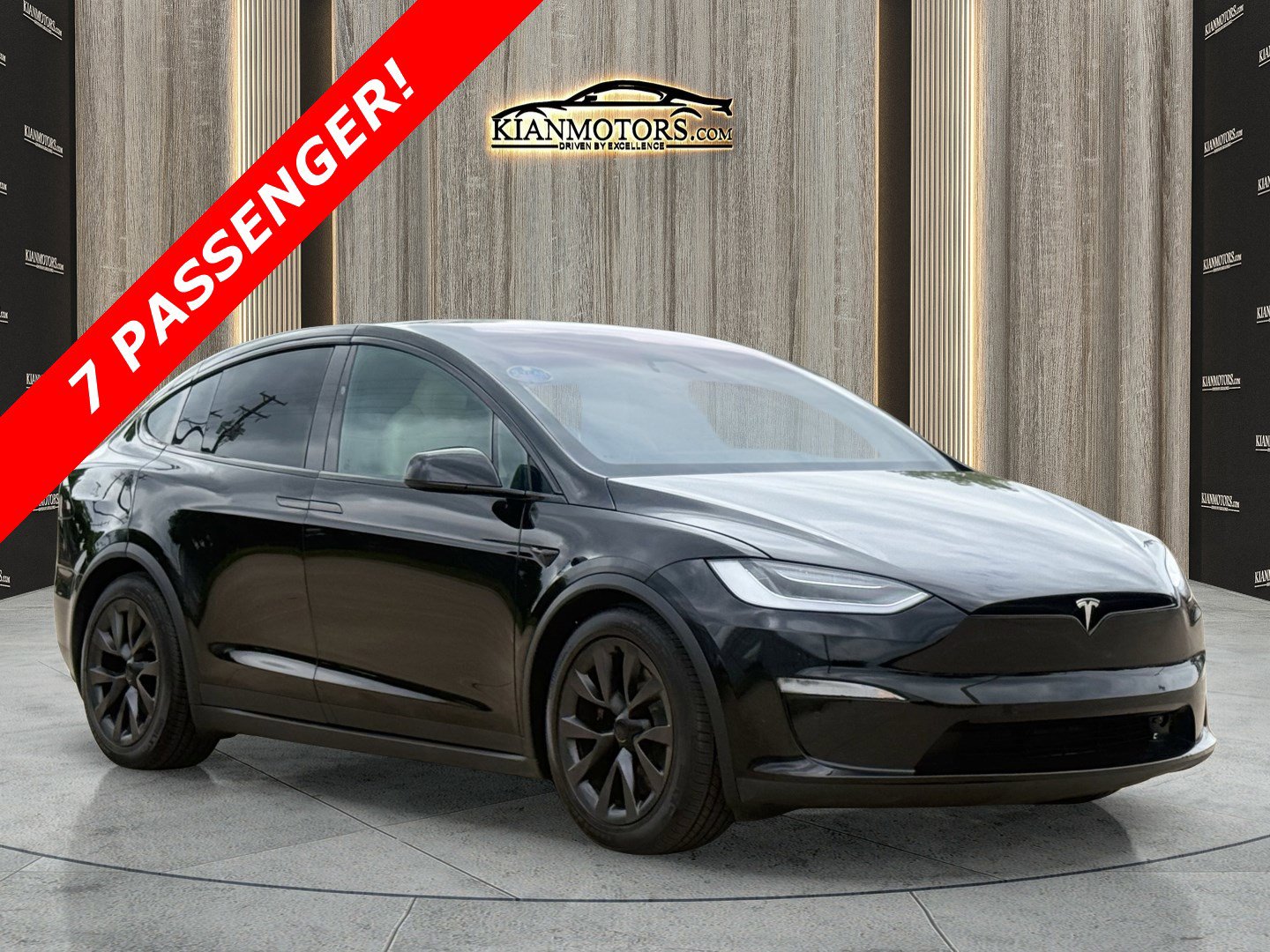 2022 Tesla Model X Long Range's photo