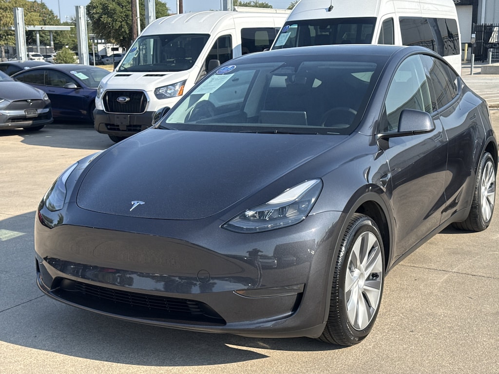 Used 2024 Tesla Model Y Long Range SUV