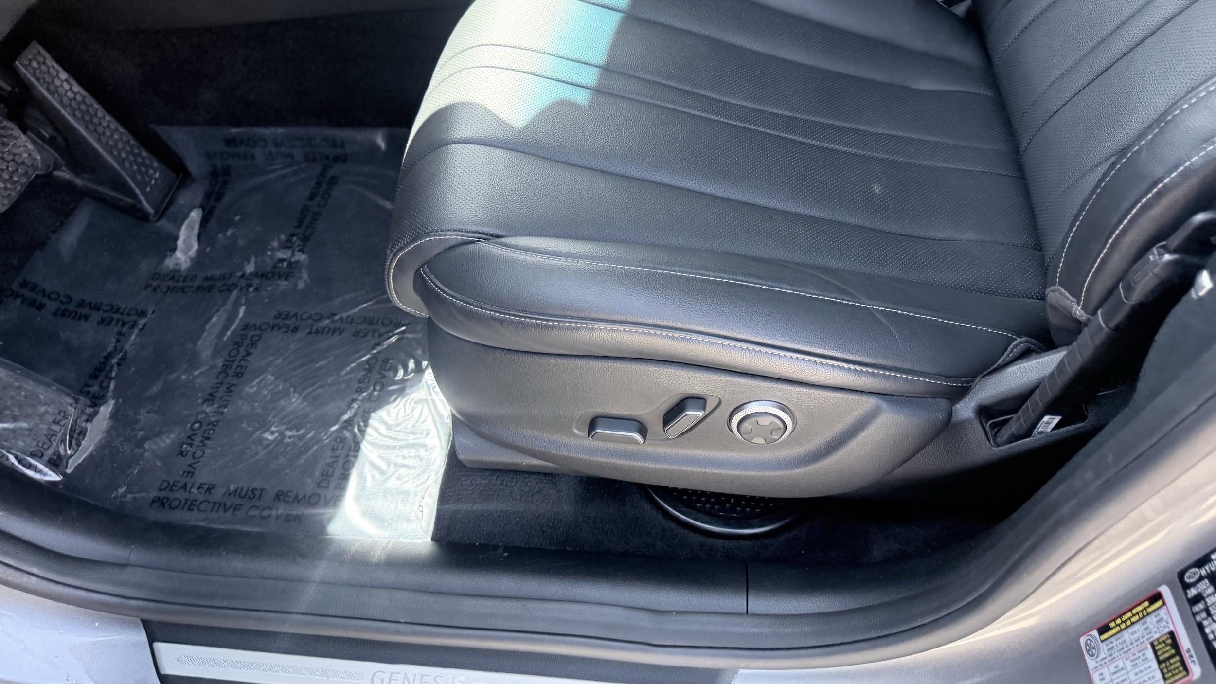 2024 GENESIS GV80 Standard - Photo 24