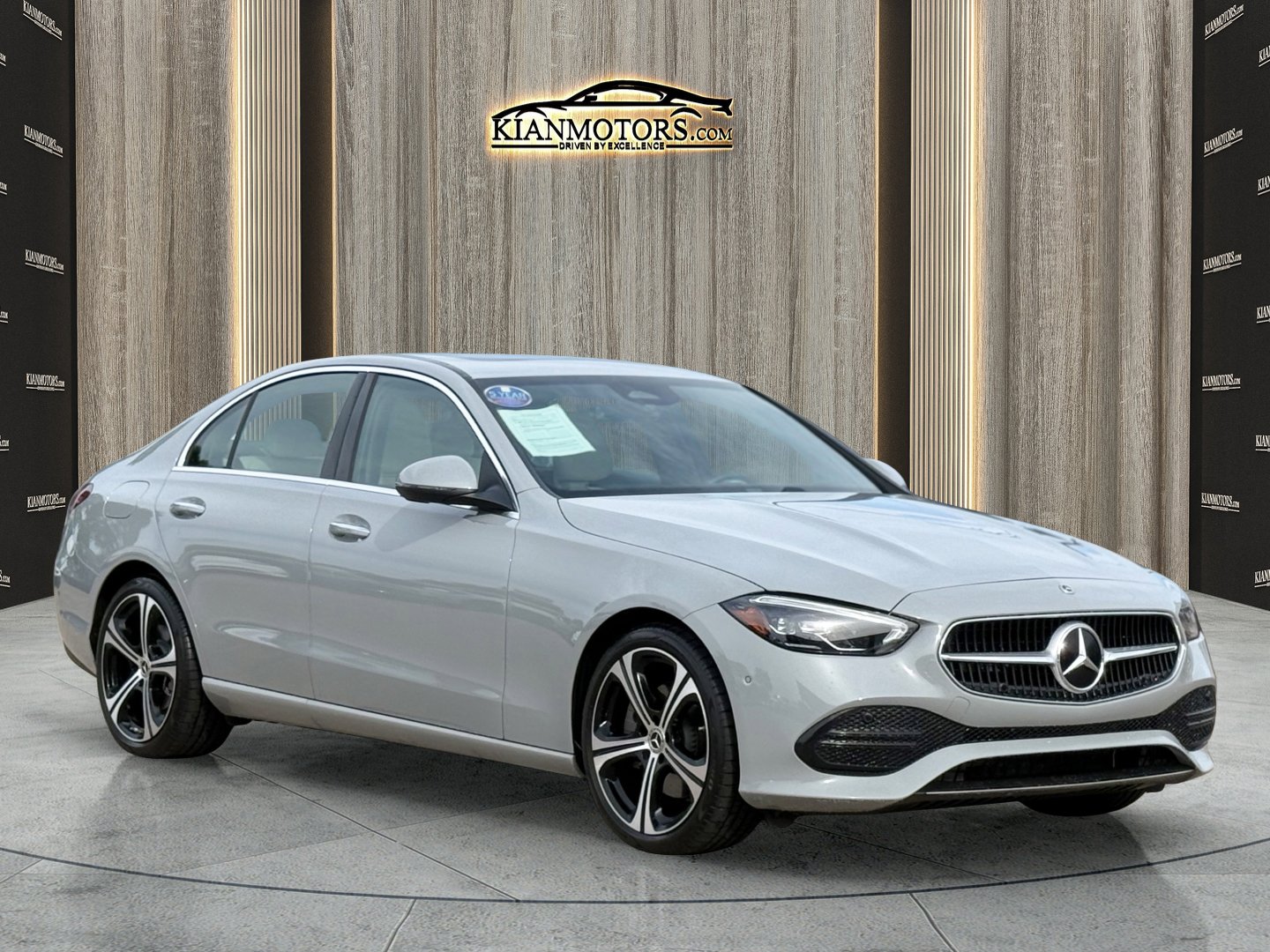 2025 Mercedes-Benz C-Class C 300's photo