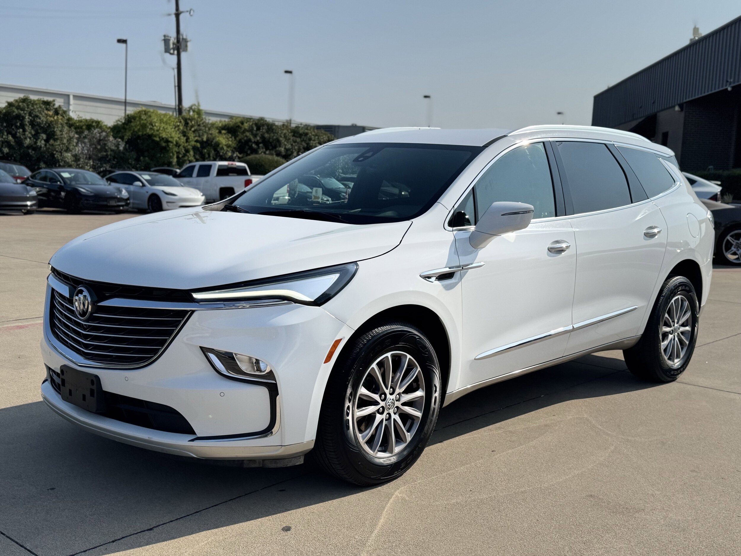 2024 Buick Enclave Premium photo 2