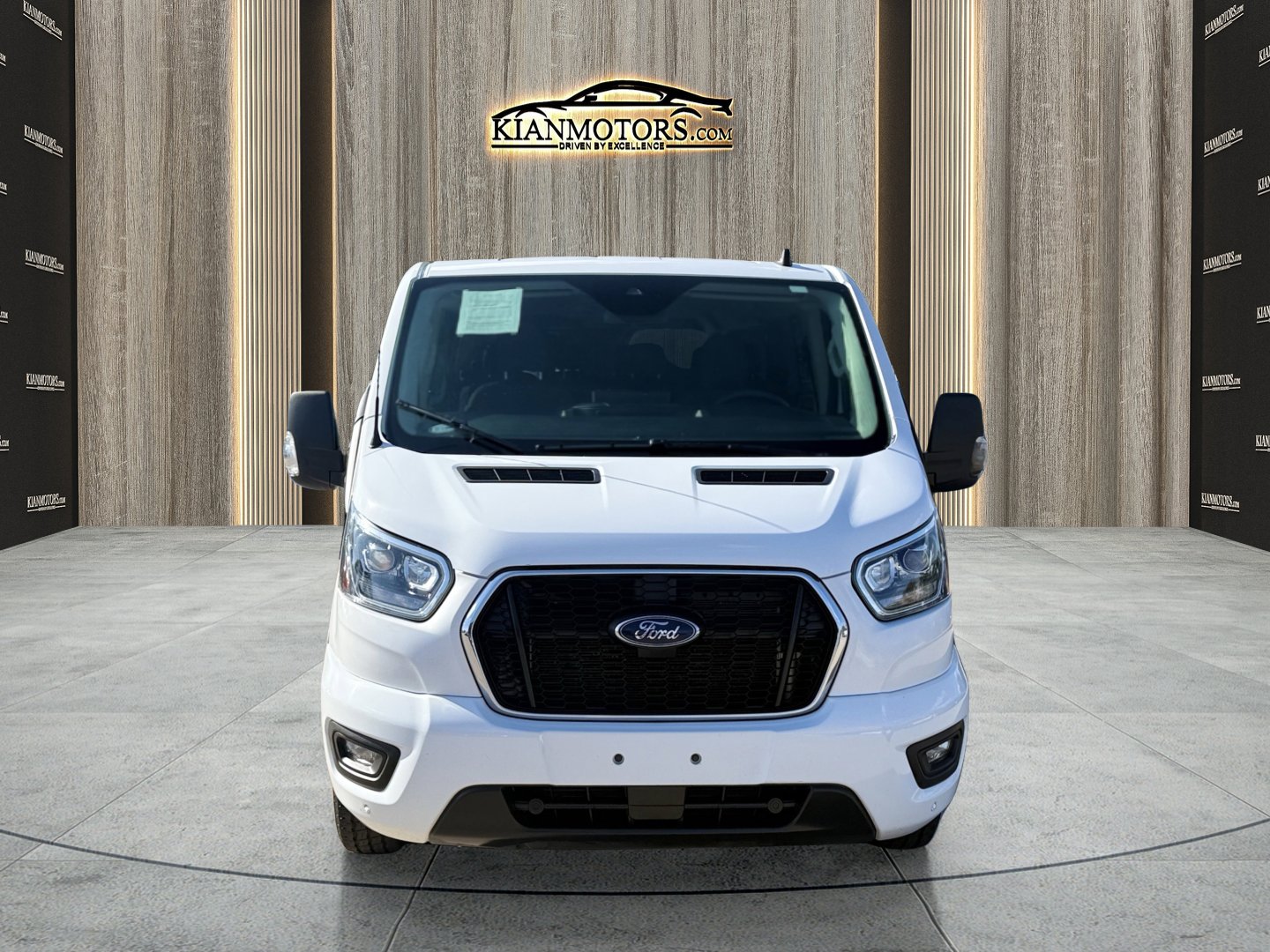 2023 Ford Transit photo 2