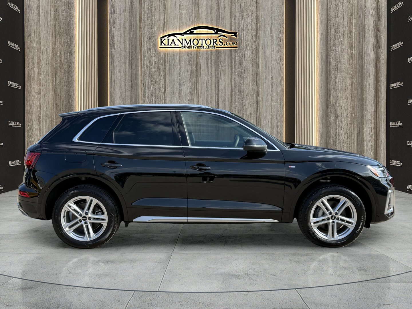 2024 Audi Q5 Premium - Photo 9