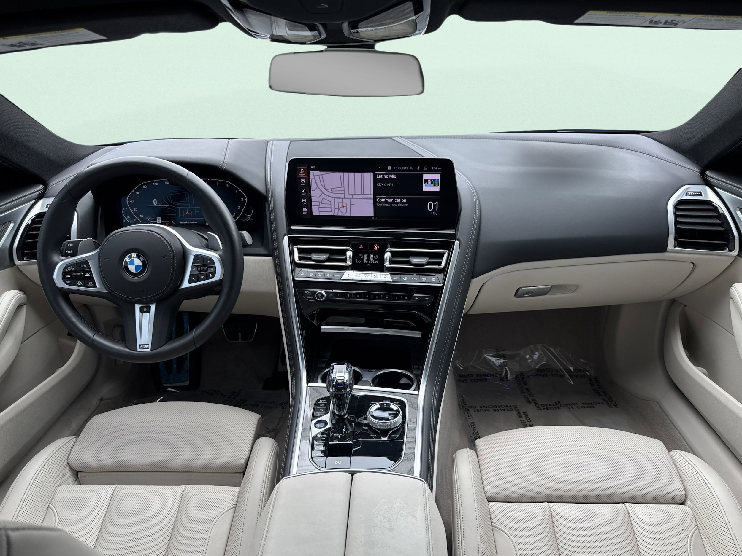 2025 BMW 8 Series 840i - Photo 10