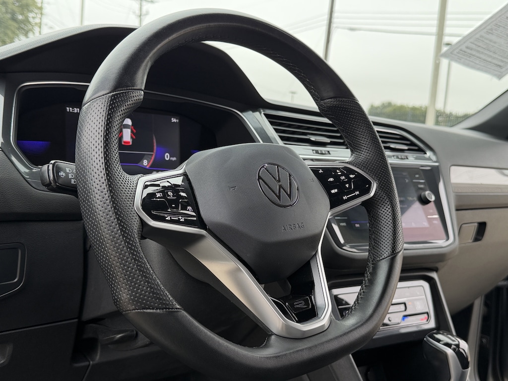 Used 2022 Volkswagen Tiguan SE R-Line Black SUV