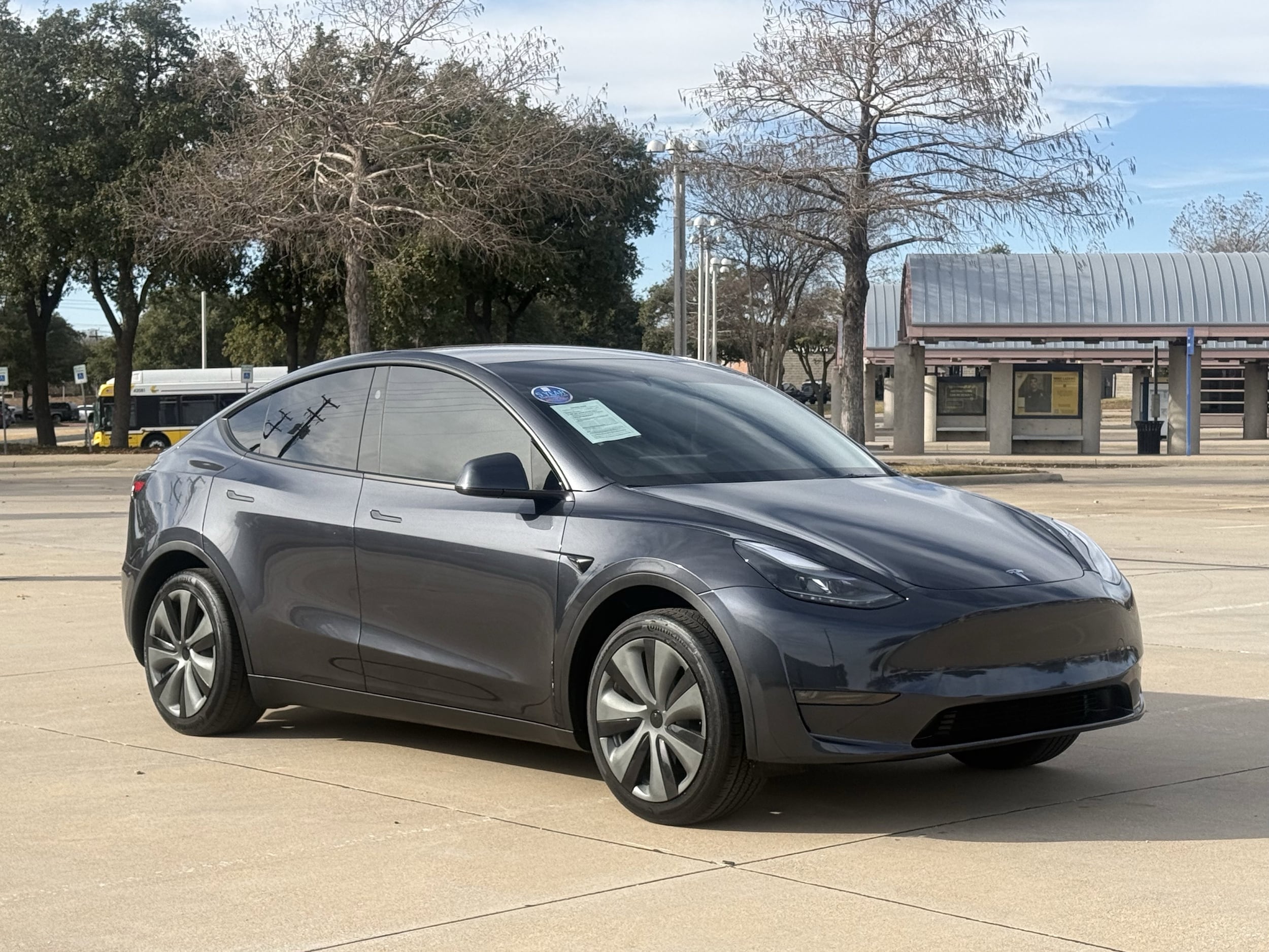2024 Tesla Model Y Long Range's photo