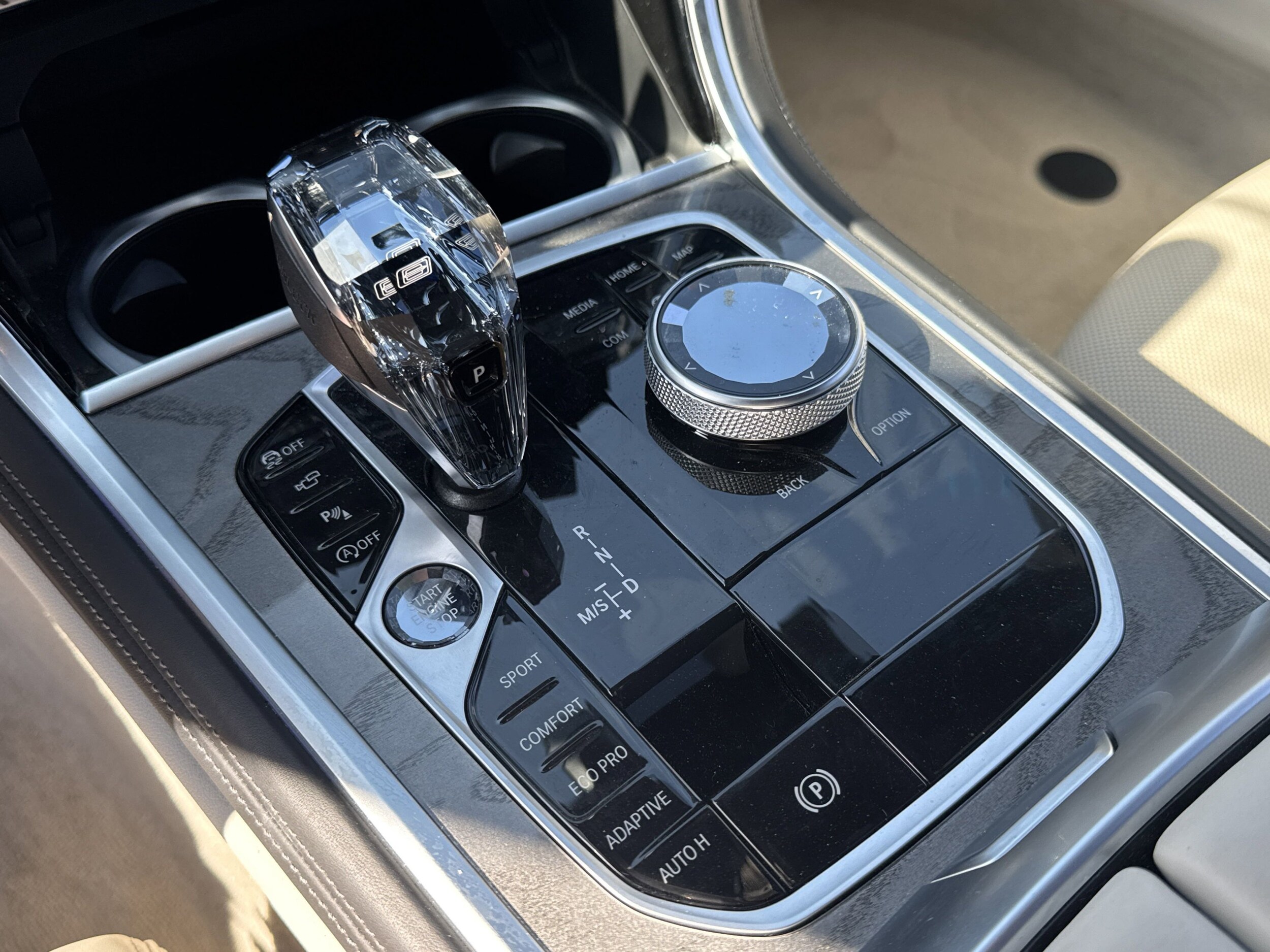 2025 BMW 8 Series 840i - Photo 12