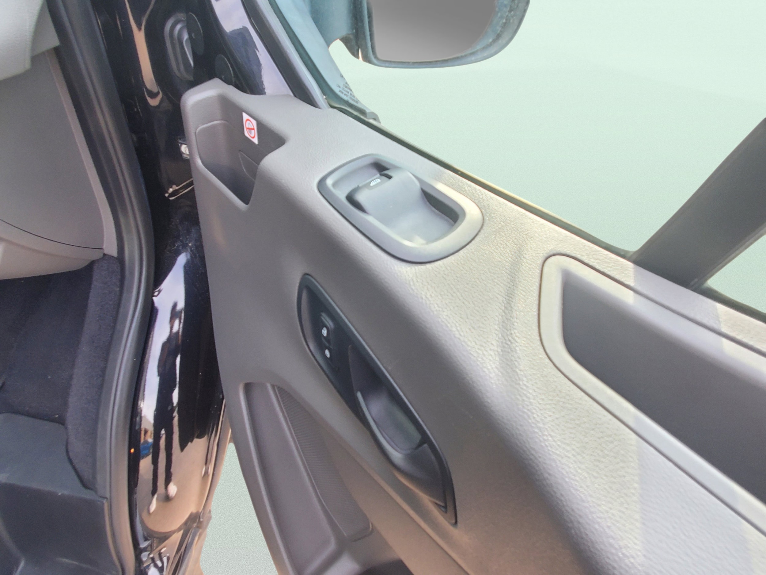 2020 Ford Transit Passenger Van XLT - Photo 35