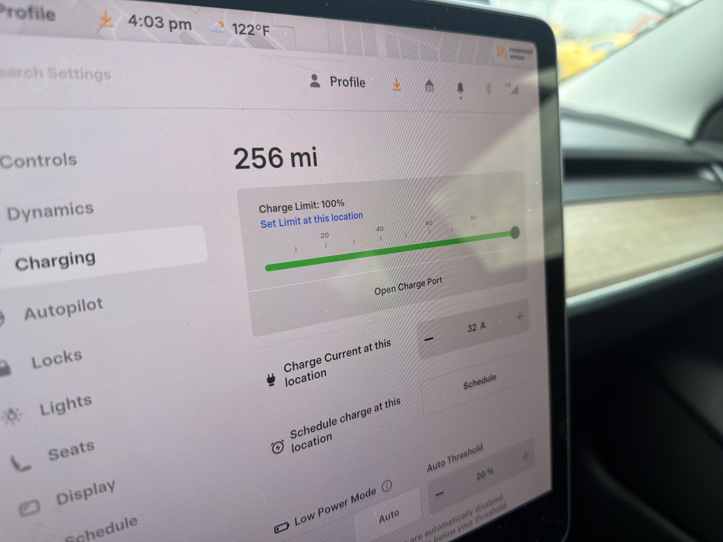 2023 Tesla Model 3 -'s photo