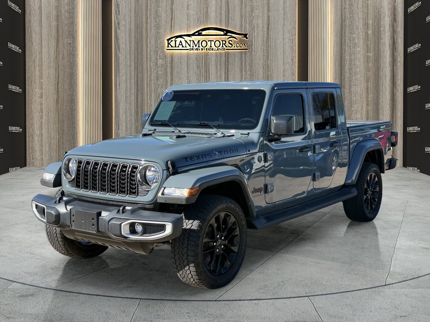 Used 2025 Jeep Gladiator Texas Trail Truck Crew Cab