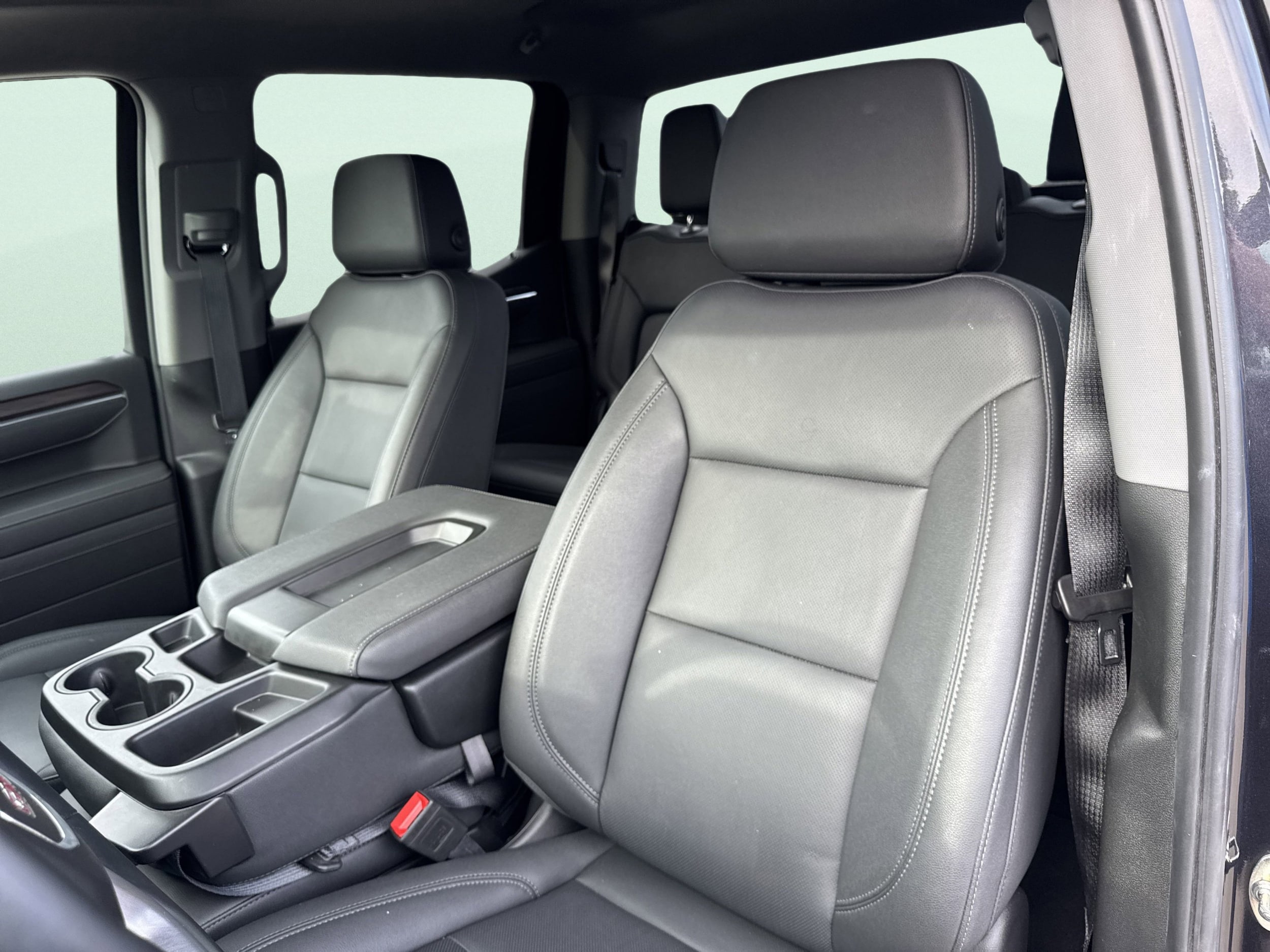 2025 GMC Sierra 1500 SLT - Photo 12